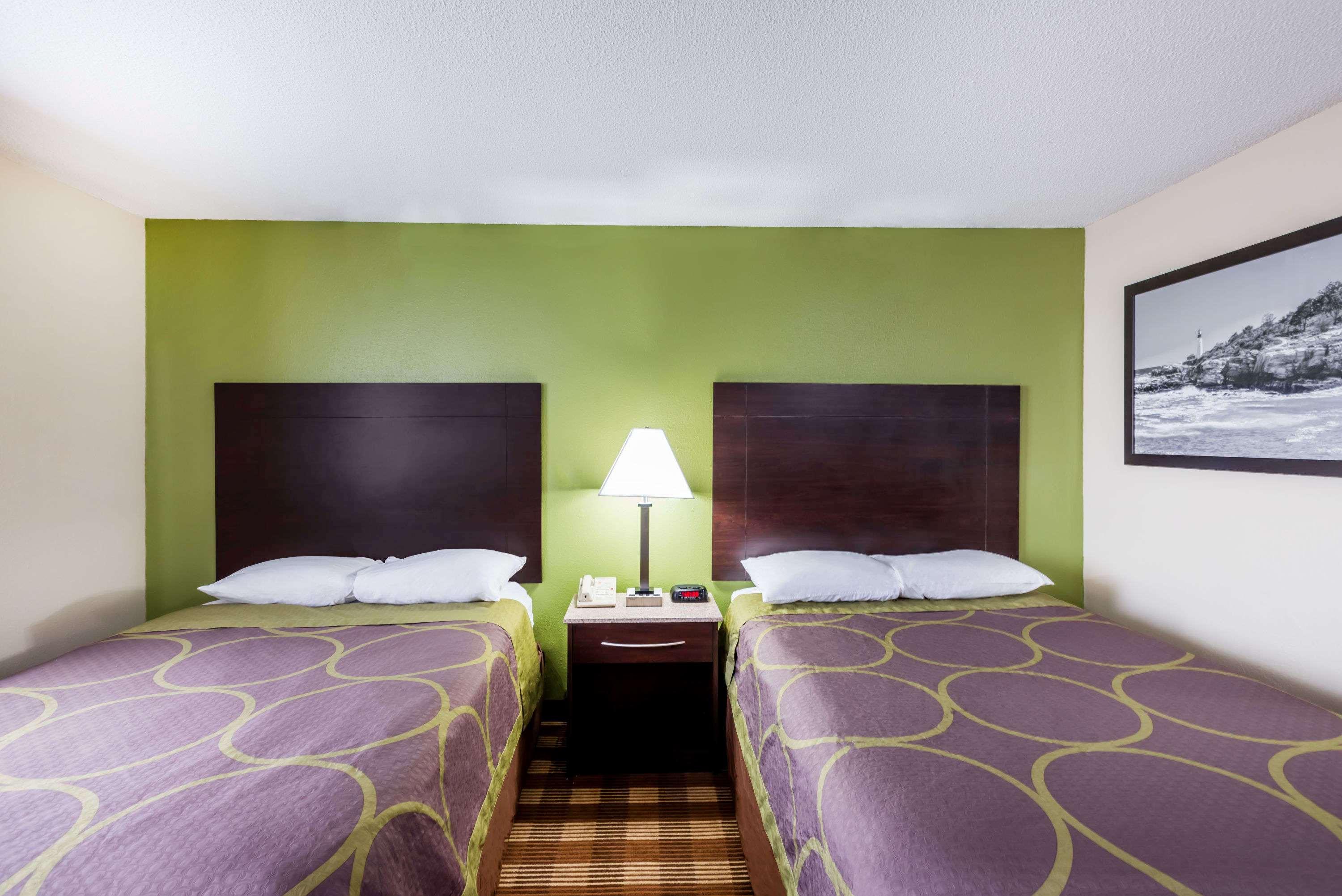 Super 8 by Wyndham Bangor — photo 4