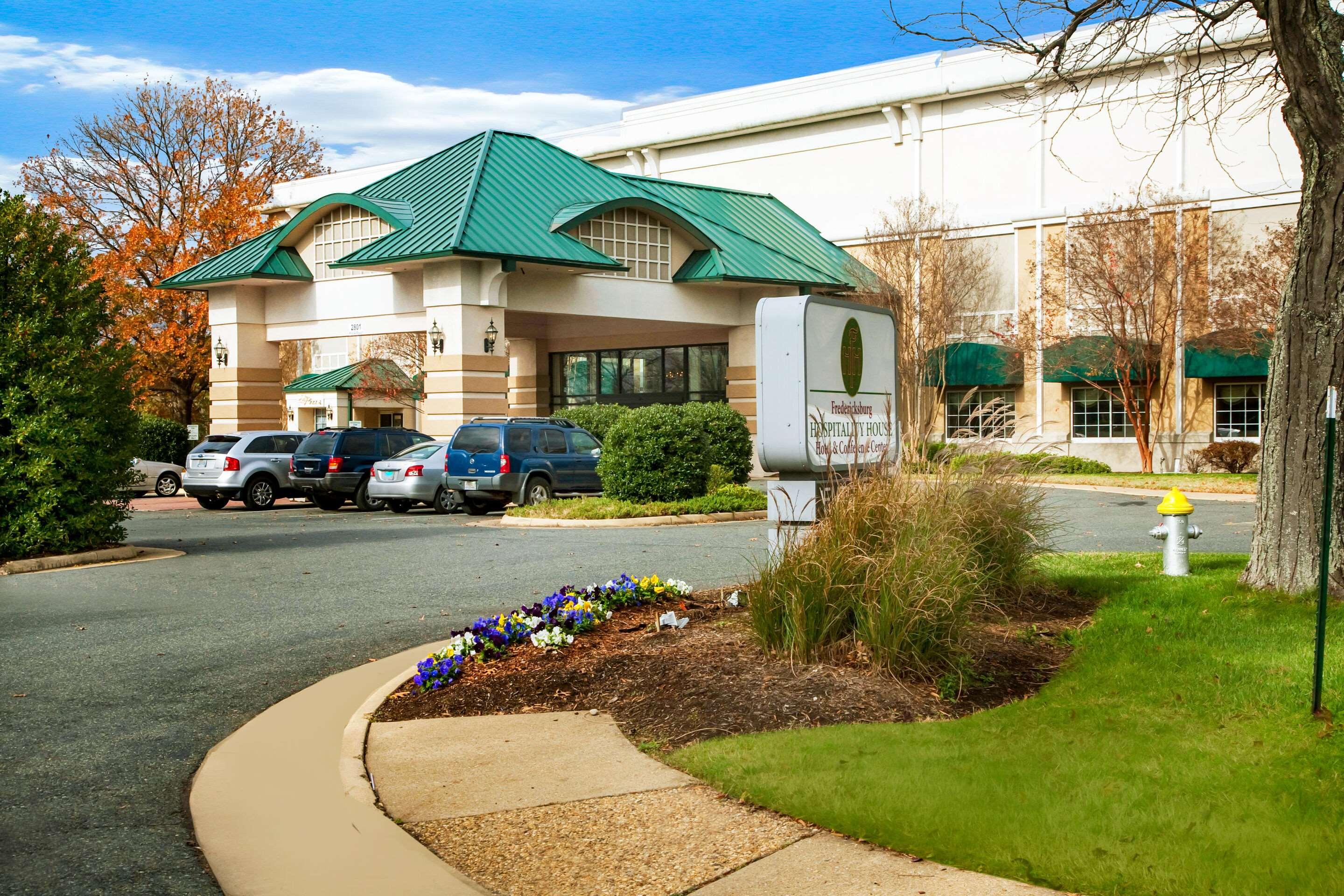 Clarion Hotel & Suites - Convention Center Fredericksburg — photo 4