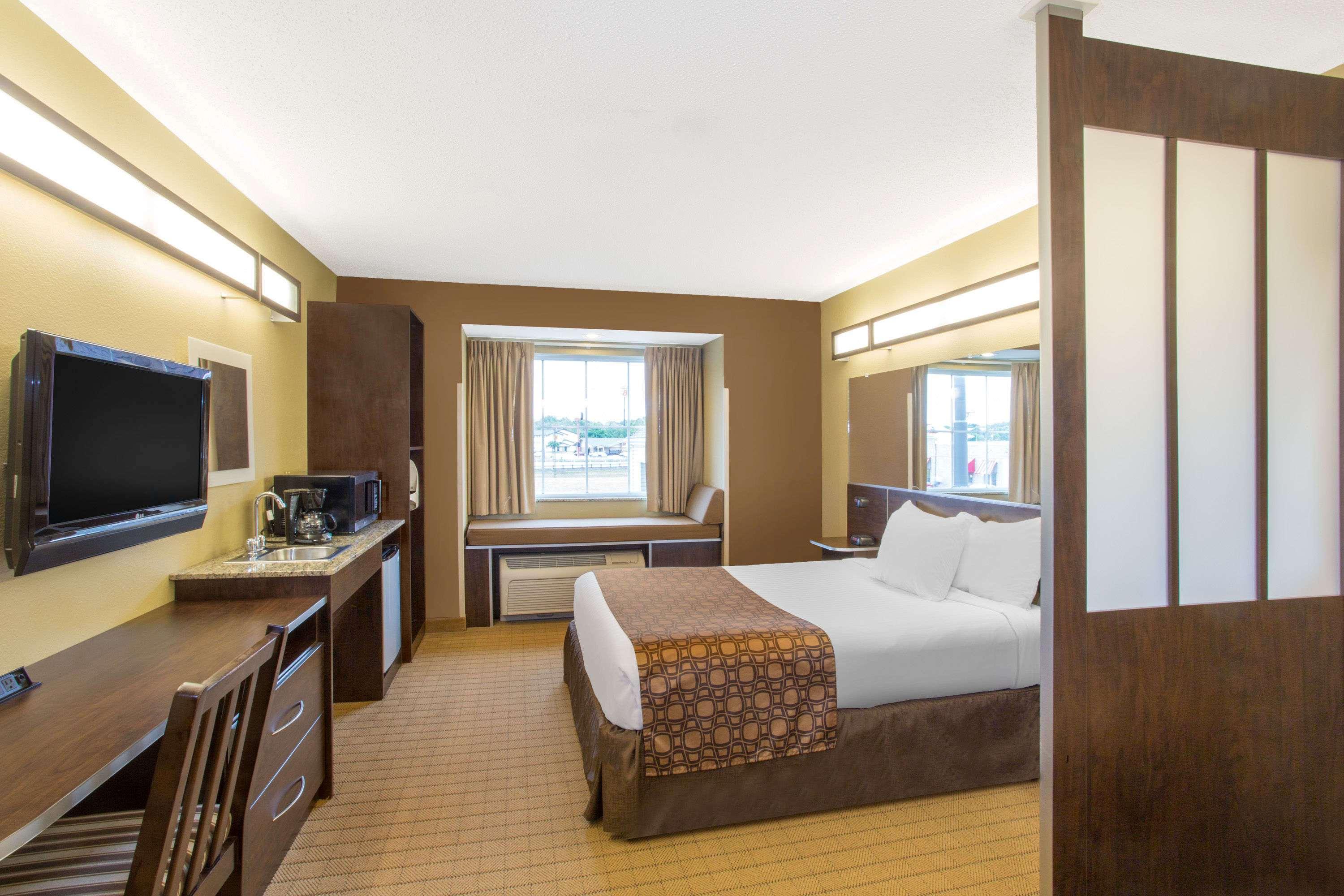 Microtel Inn & Suites Mansfield — photo 4
