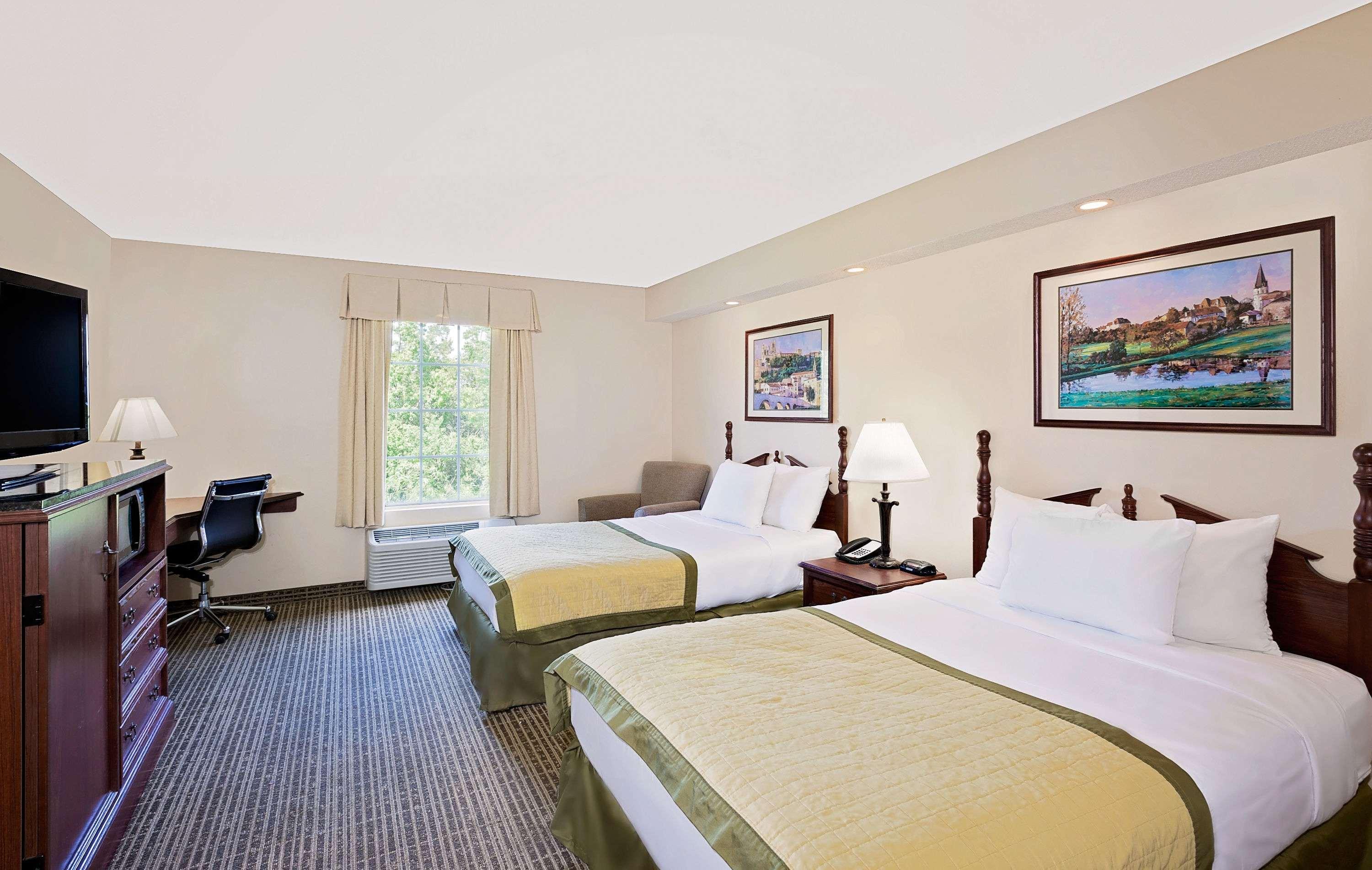 Baymont Inn & Suites Georgetown/Near Georgetown Marina — photo 4