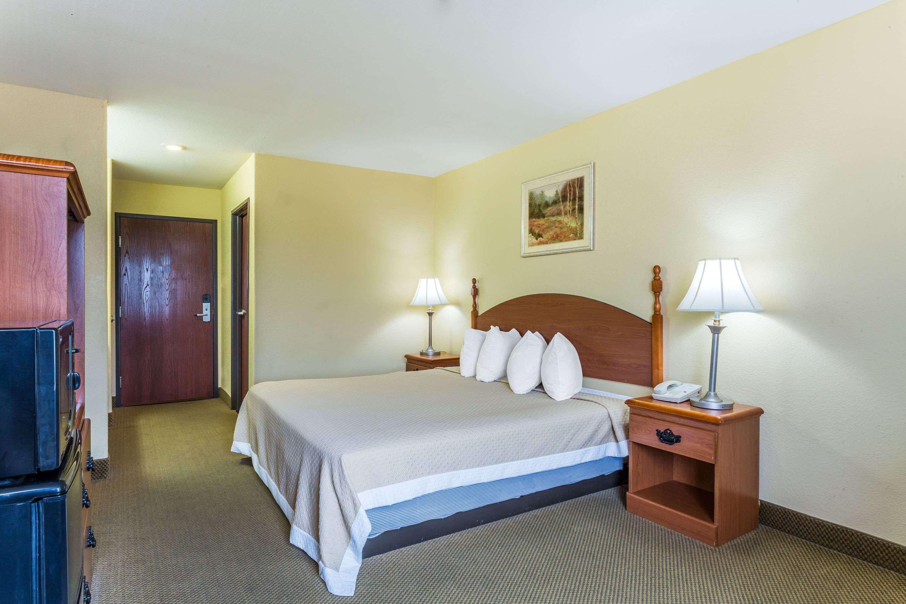 Days Inn by Wyndham Houma LA — photo 4