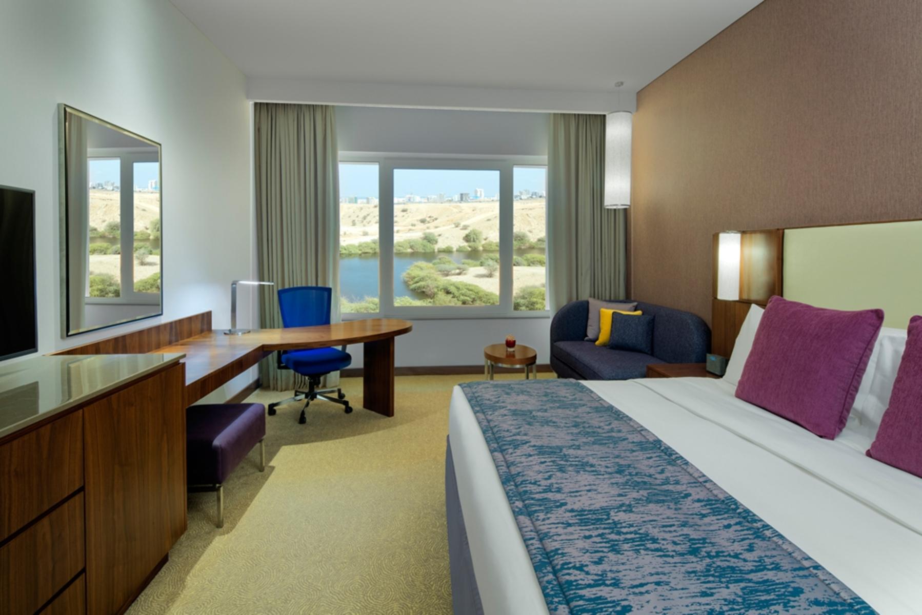 Crowne Plaza Muscat OCEC — photo 4