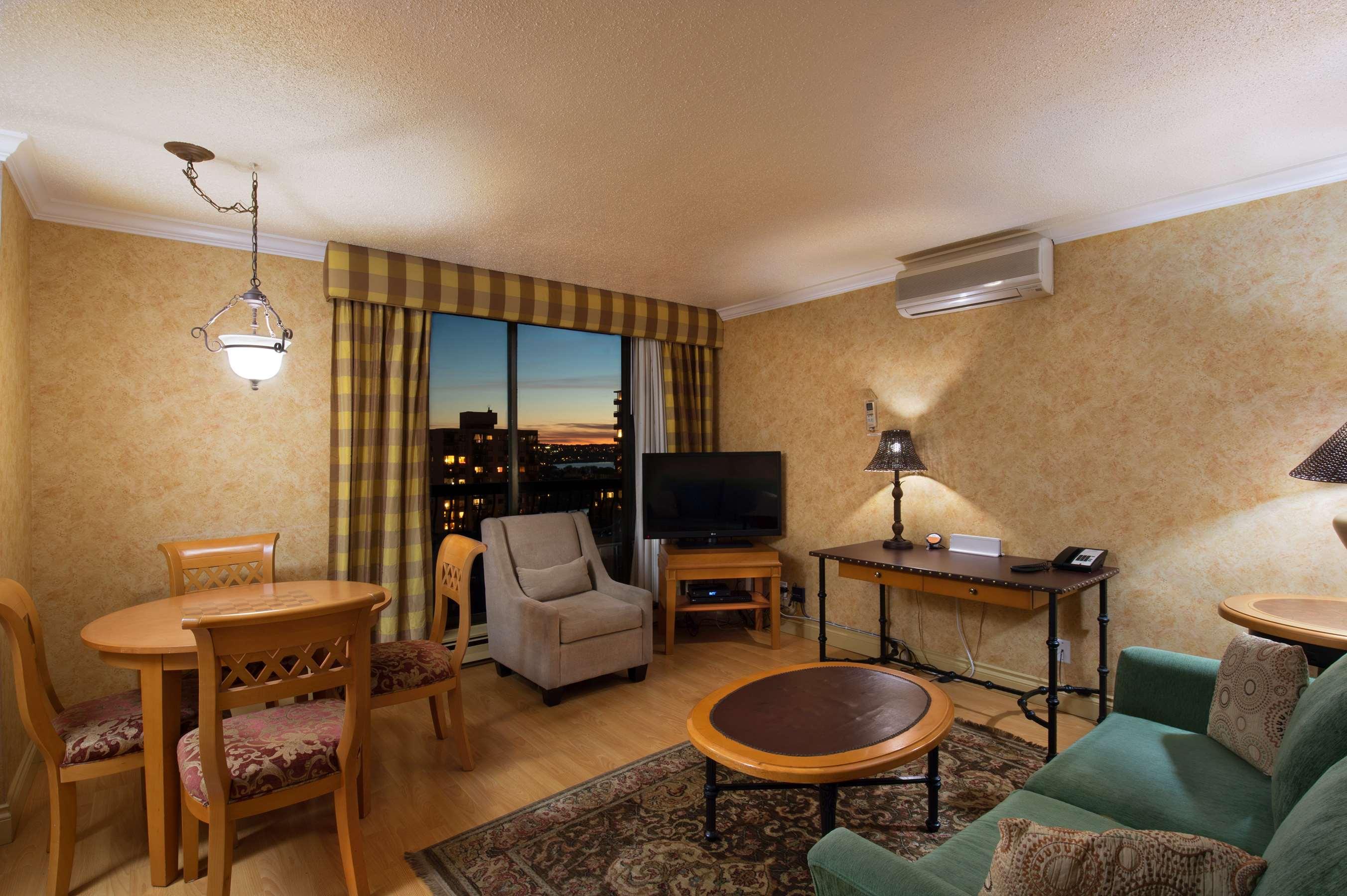 Sunset Inn & Suites — photo 4