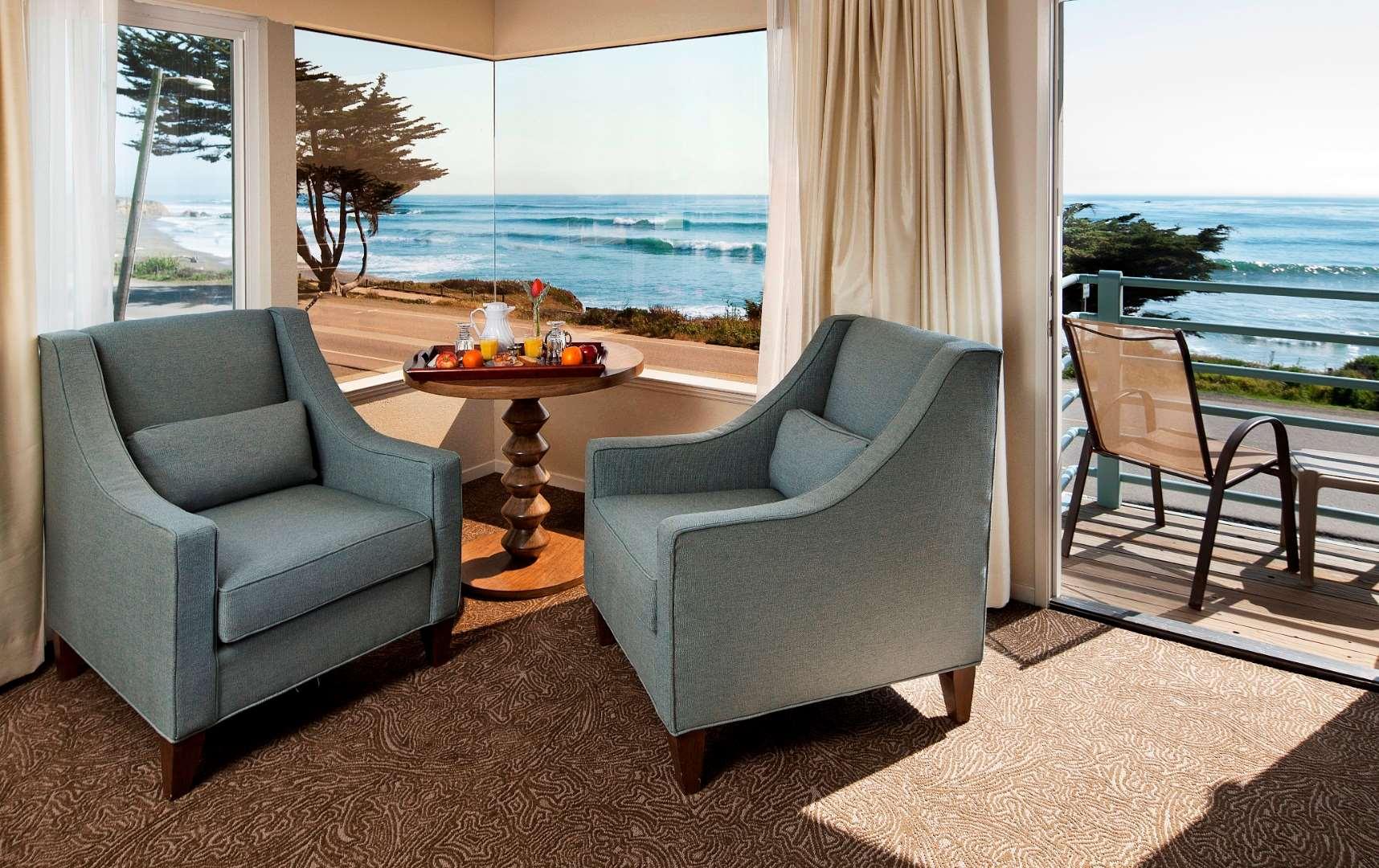 Cambria Landing Inn & Suites — photo 4