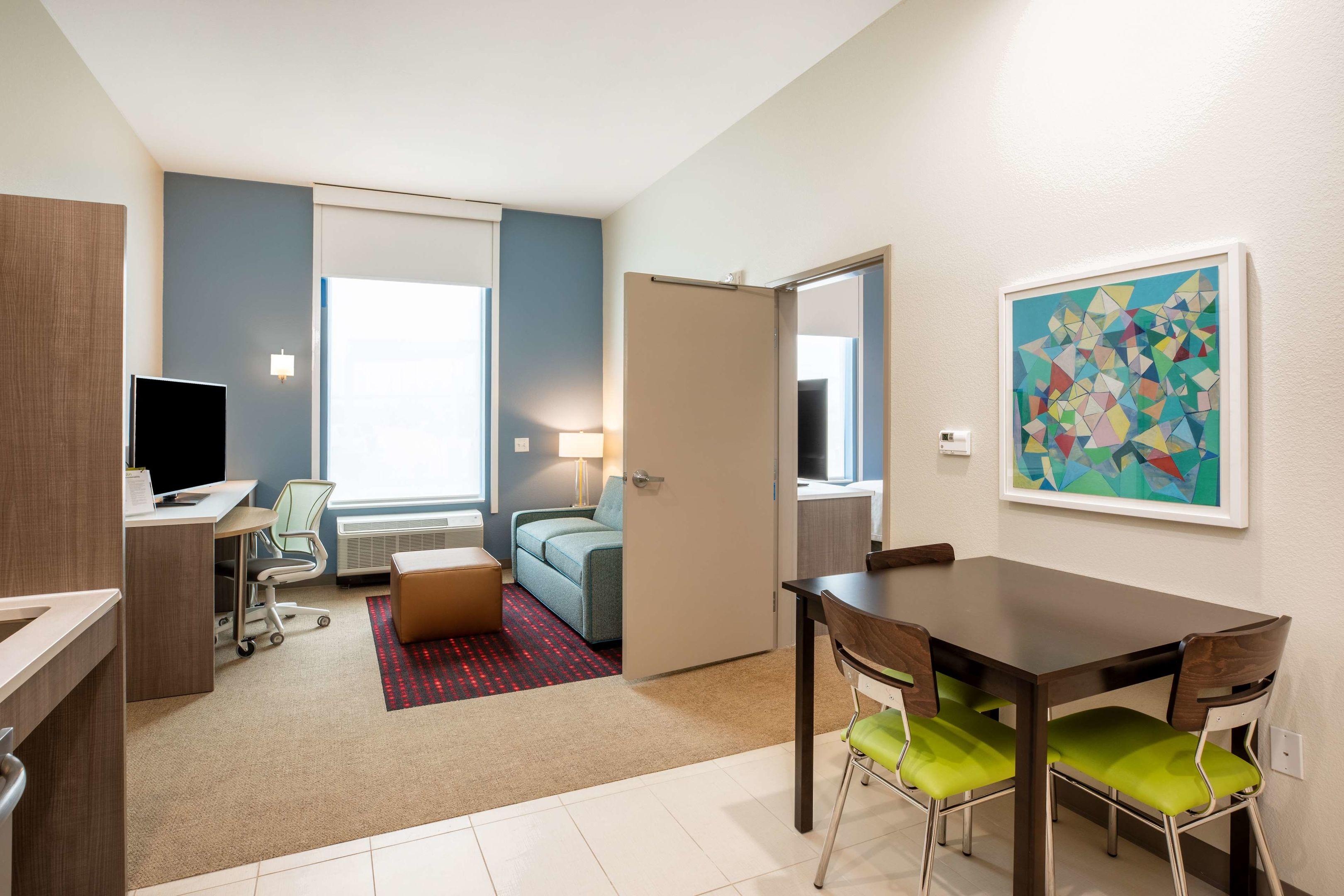Home2 Suites by Hilton Houston Iah Airport Beltway 8 — photo 5