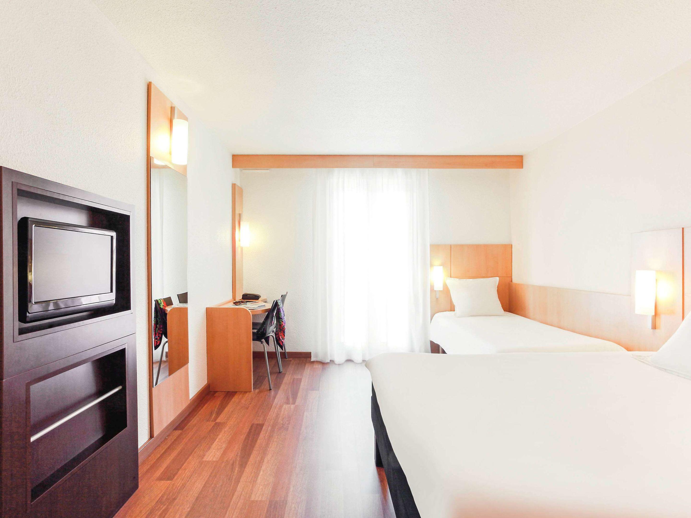 Hôtel ibis Hyères Centre — photo 4