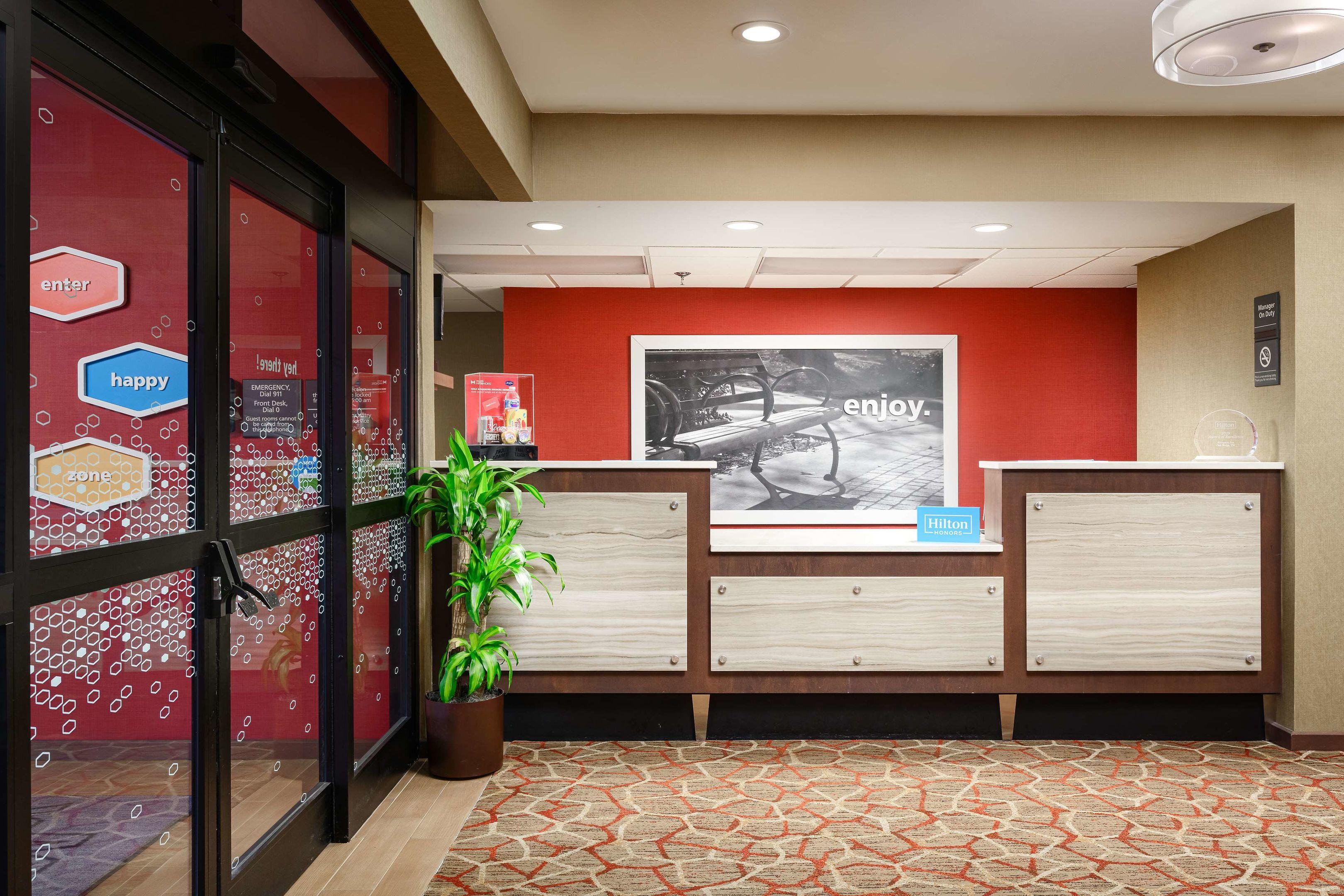 Hampton Inn Oak Ridge — photo 3