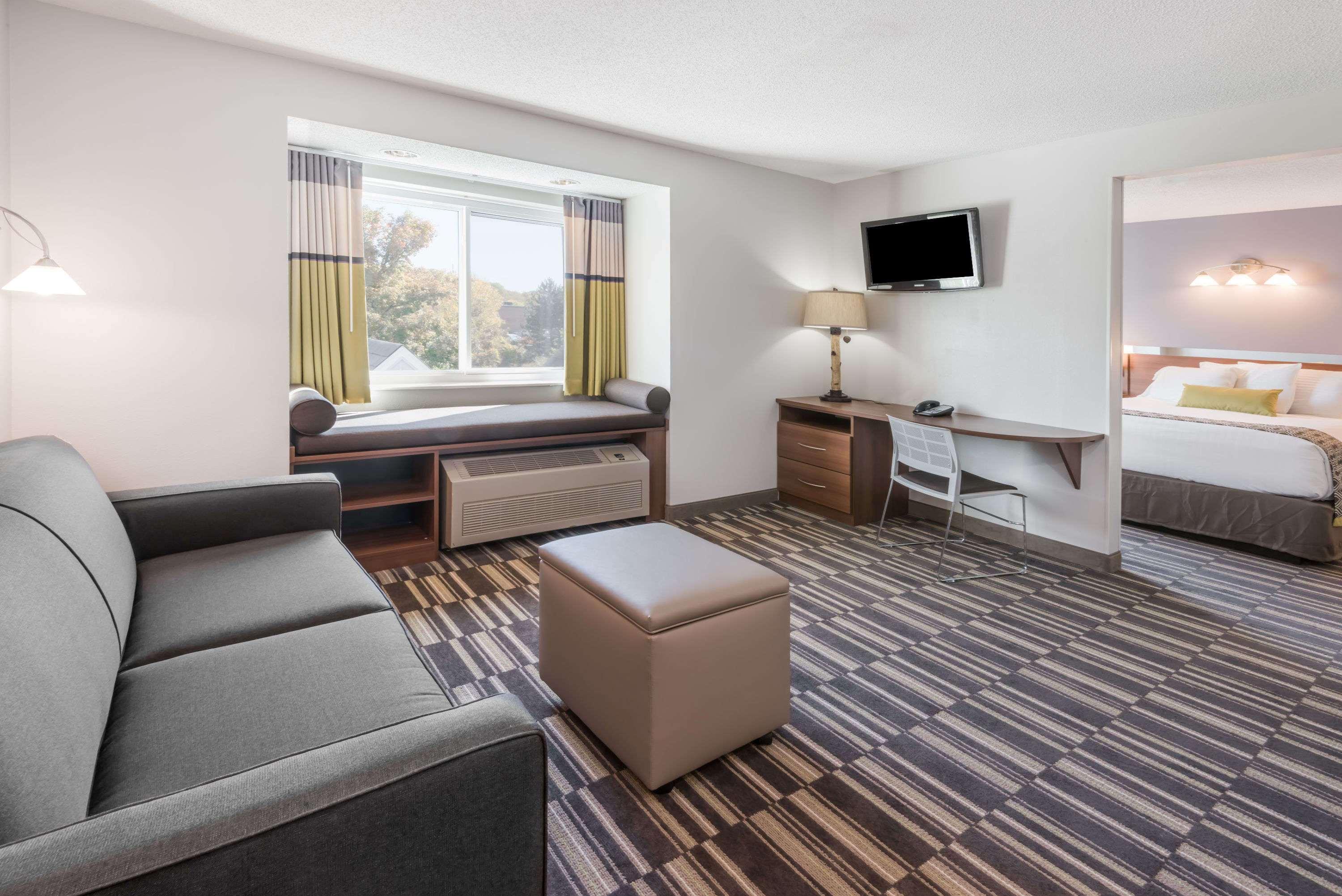 Microtel Inn & Suites by Wyndham Victor/Rochester — photo 3