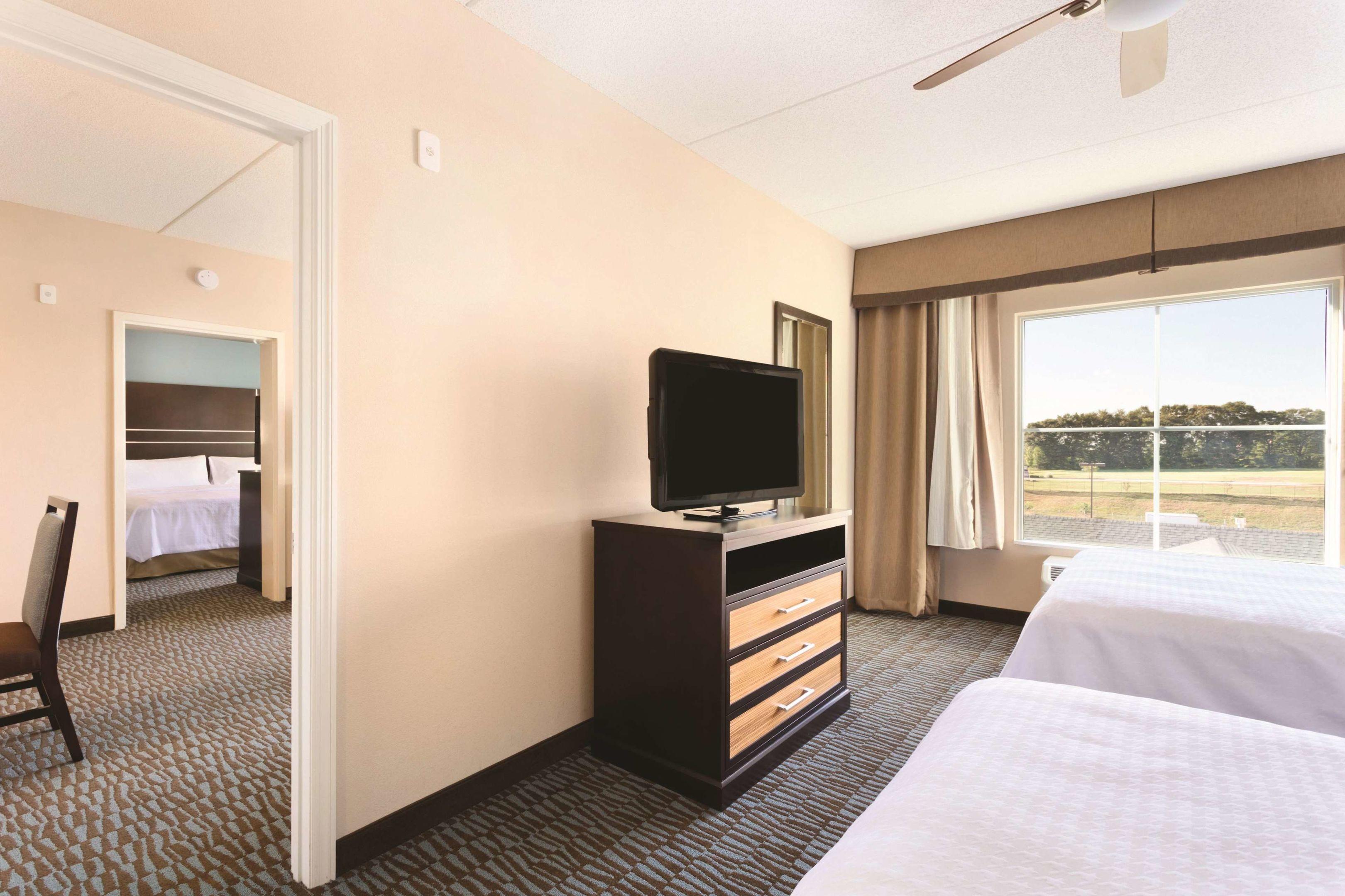 Homewood Suites by Hilton Atlanta Airport North — photo 5