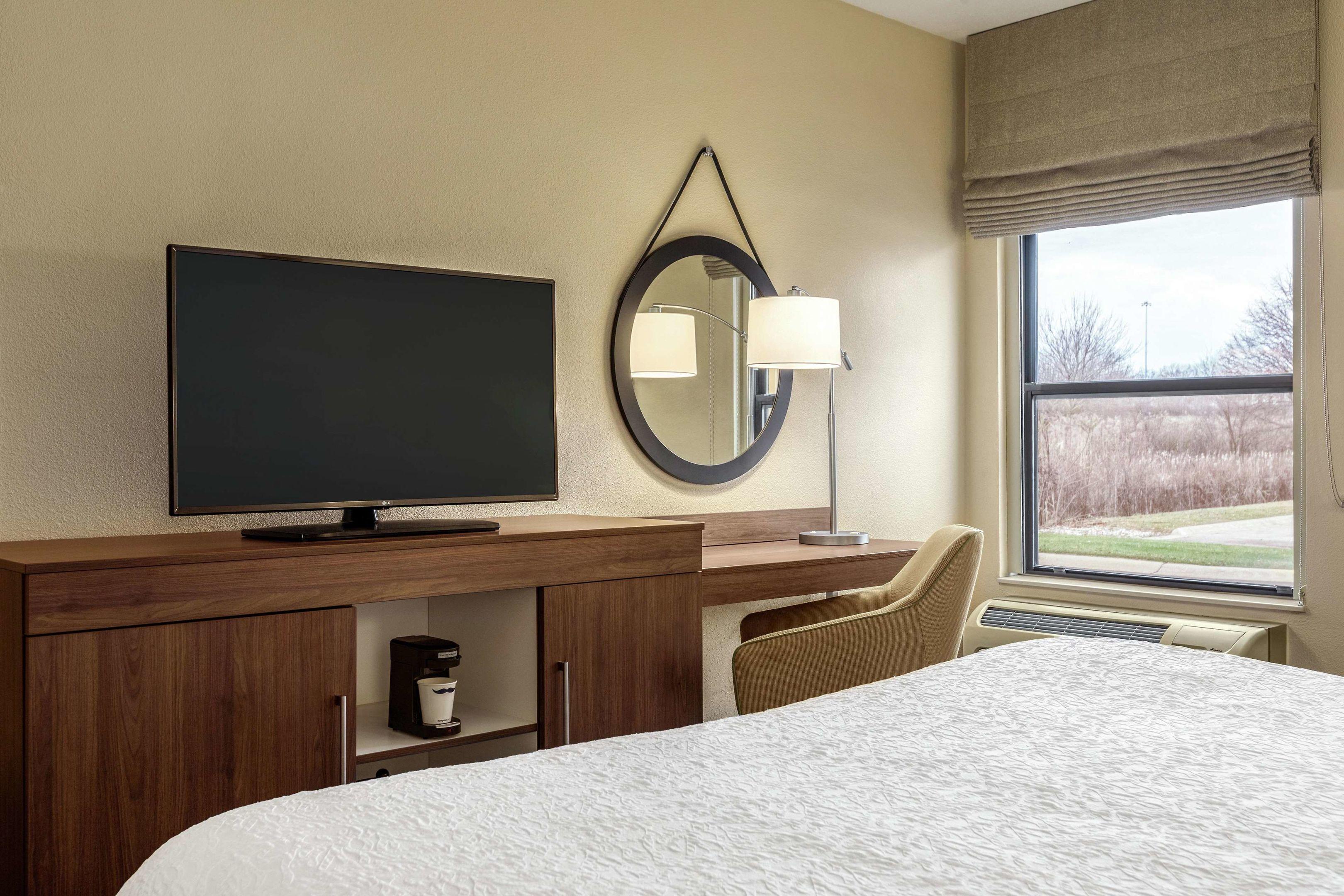 Hampton Inn Akron-Fairlawn — photo 3
