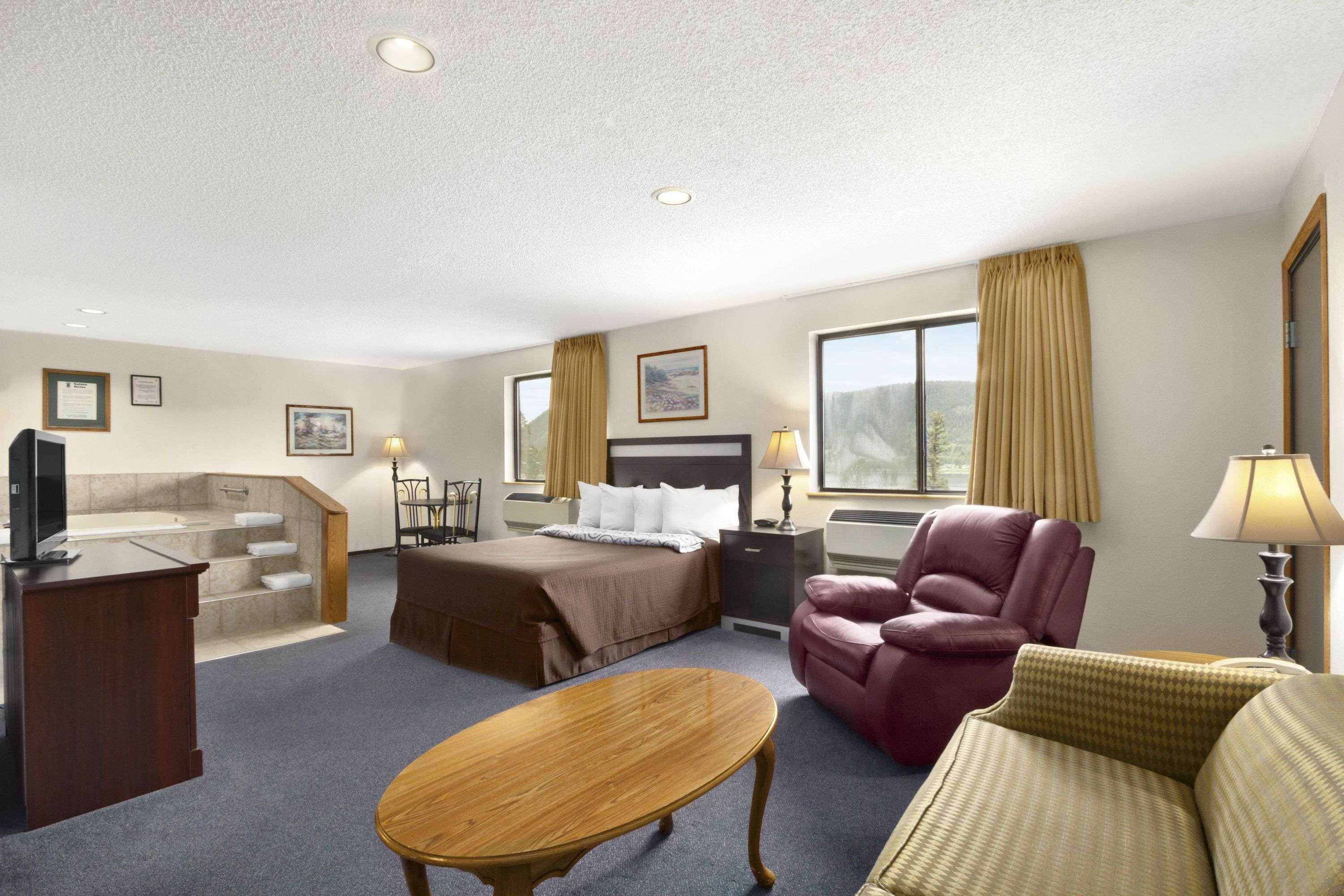 Super 8 by Wyndham Williams Lake BC — photo 4