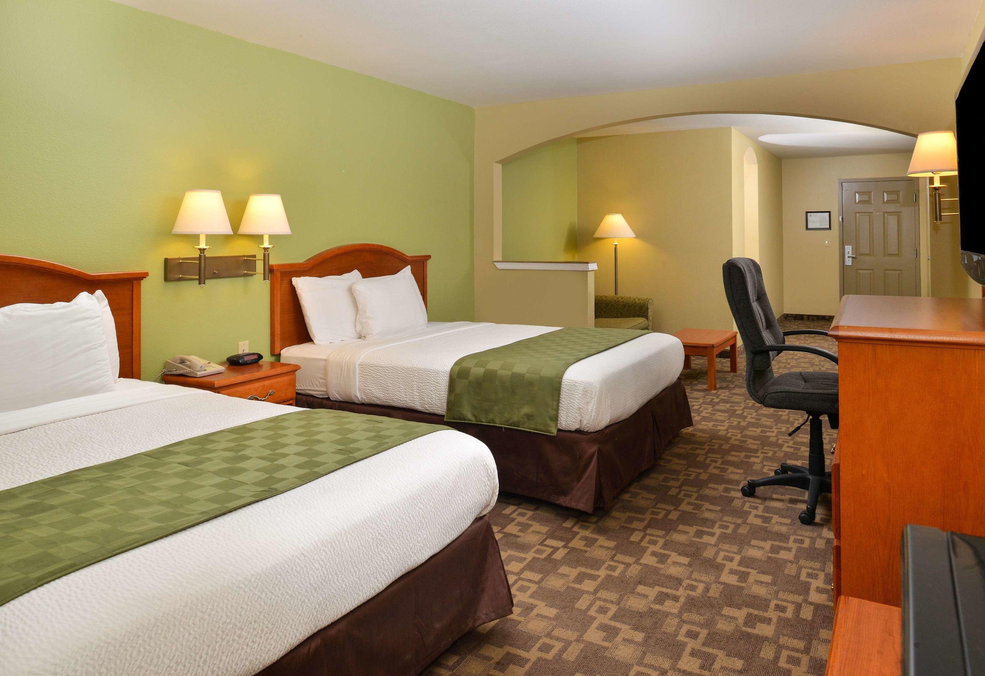 Americas Best Value Inn & Suites University Ave — photo 5