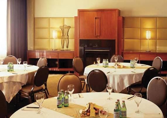 The Listel Hotel — photo 4