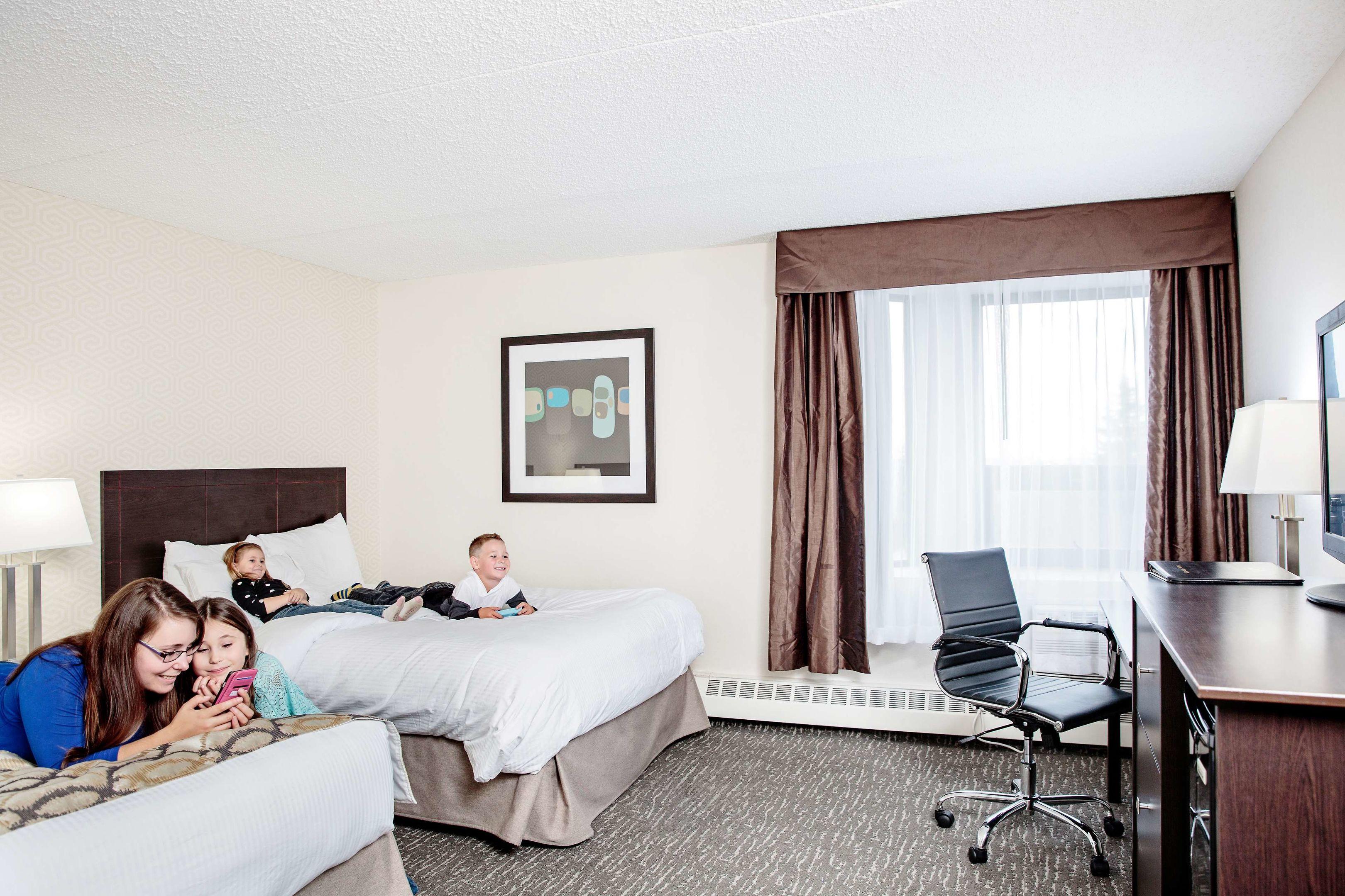 Coast West Edmonton Hotel & Conference Centre — photo 4