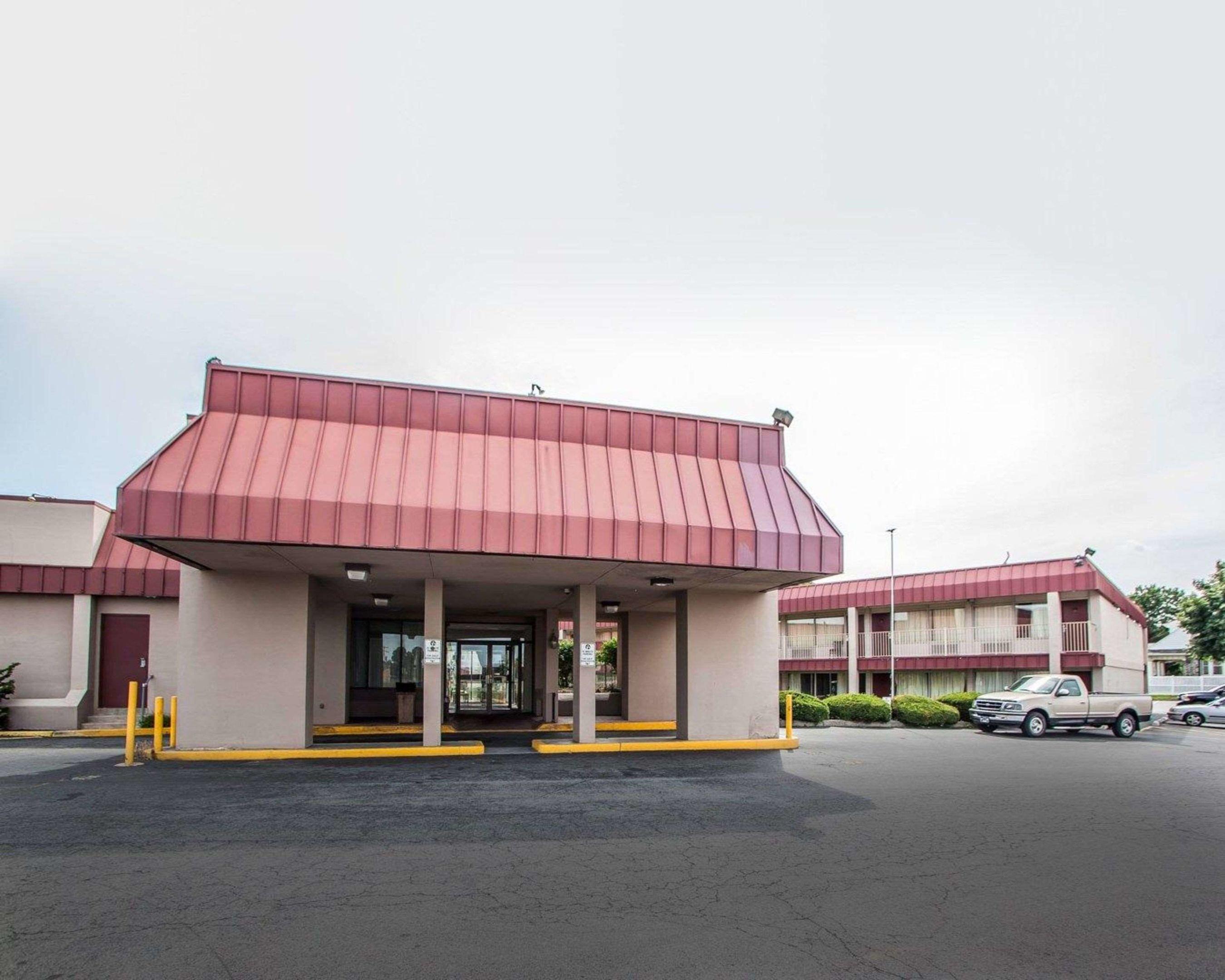 Rodeway Inn — photo 3