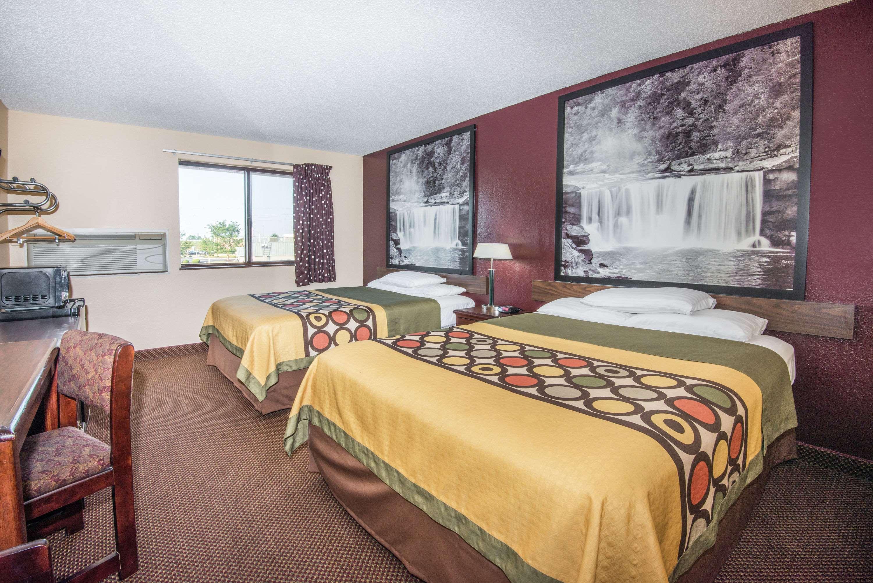 Super 8 by Wyndham Kansas City at Barry Road/Airport — photo 5