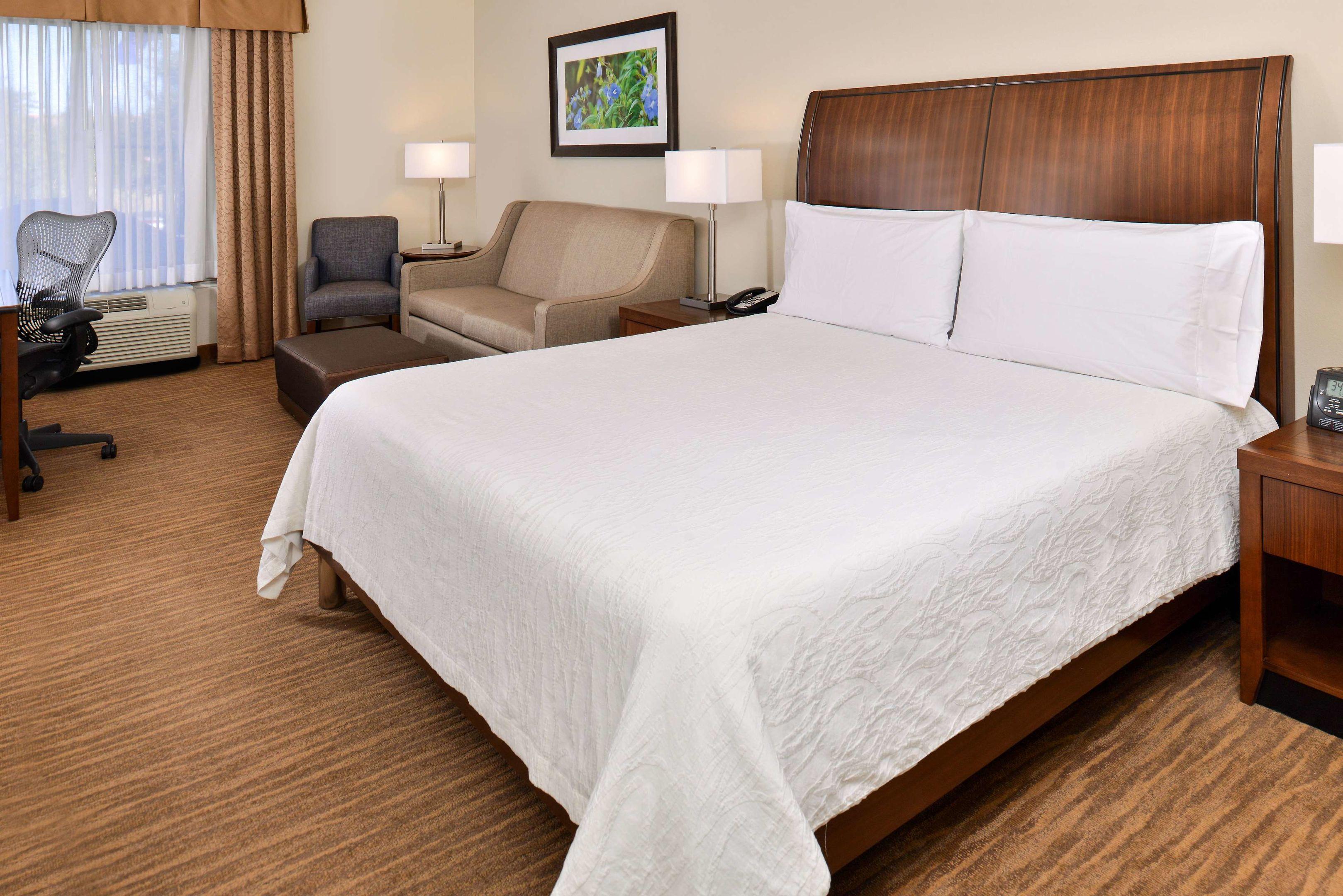 Hilton Garden Inn Addison — photo 3