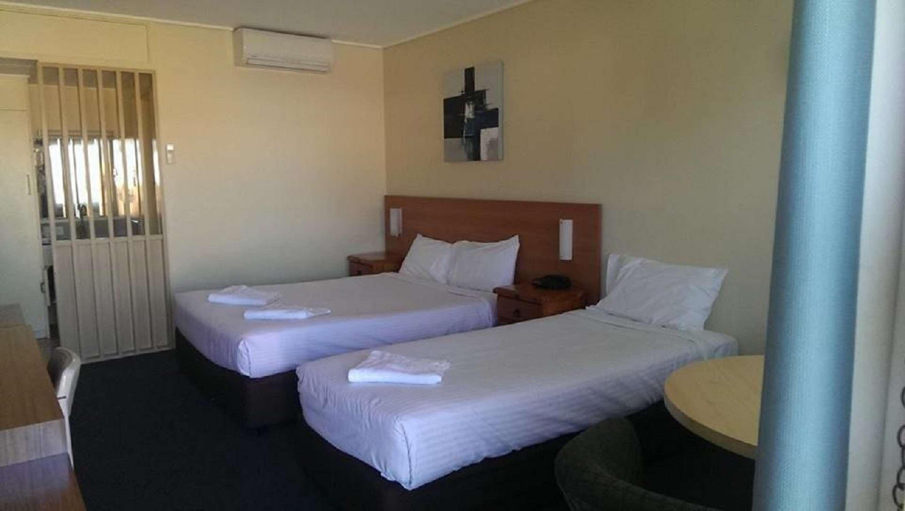 SureStay Hotel by Best Western Karinga Motel — photo 3