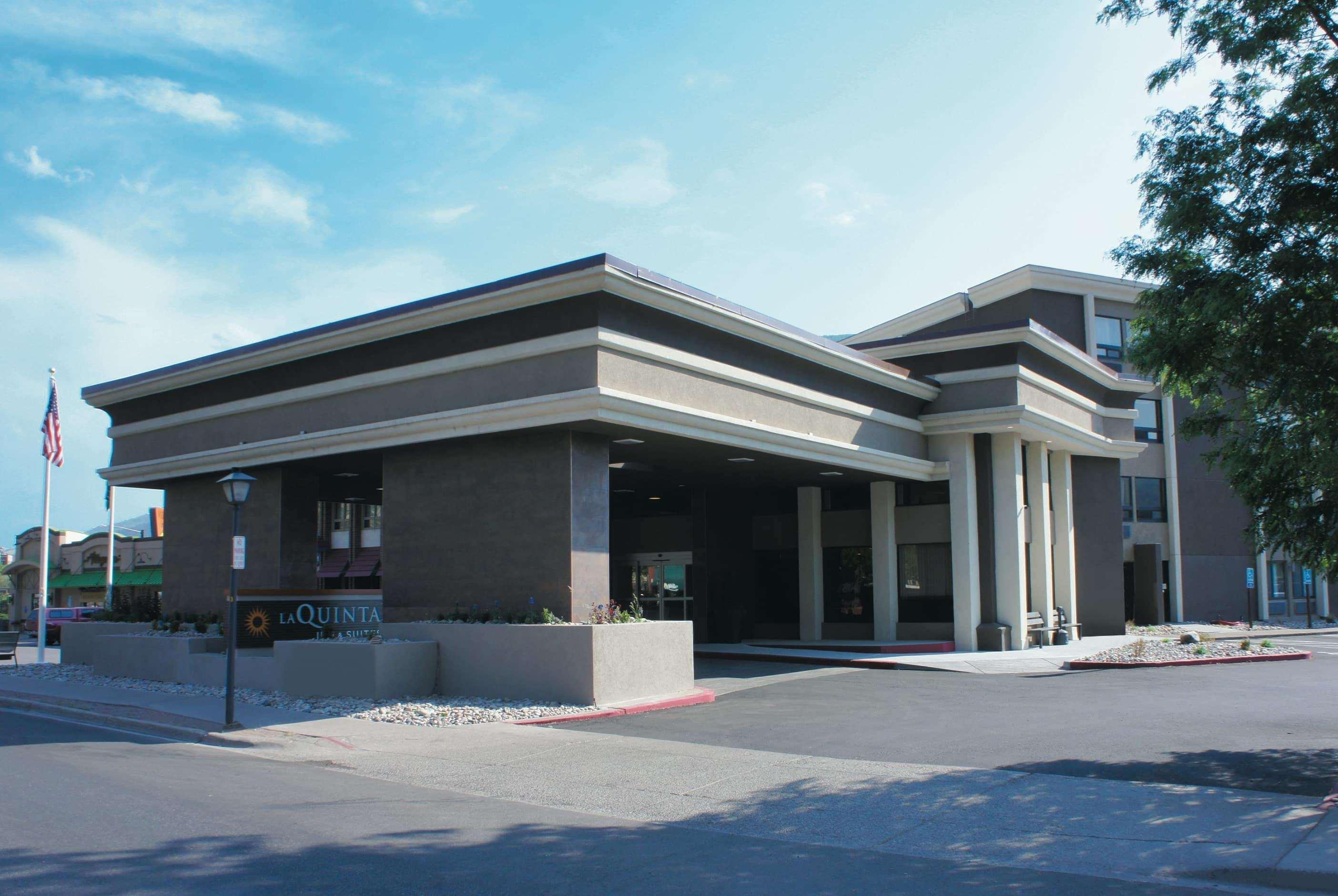 La Quinta Inn & Suites by Wyndham Glenwood — photo 3