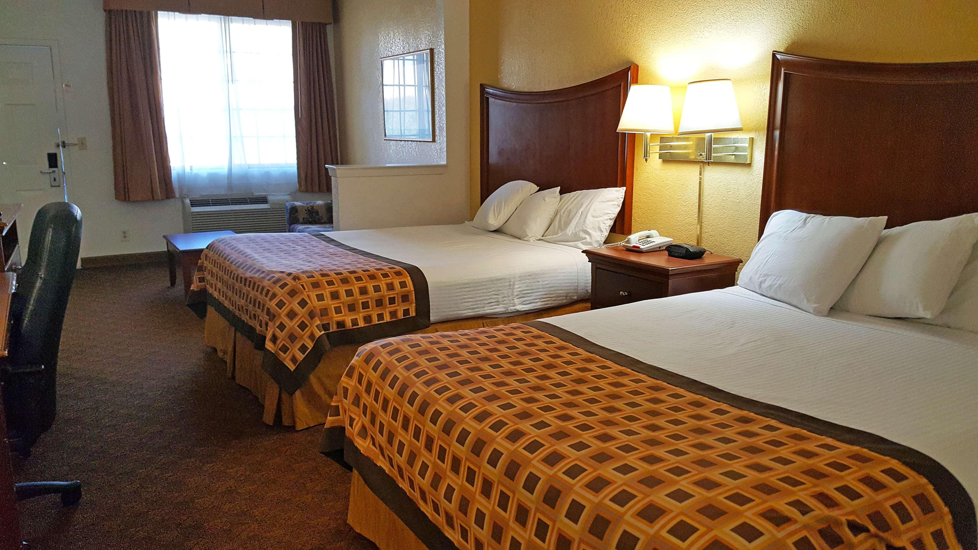 Americas Best Value Inn And Suites Fort Worth South — photo 5