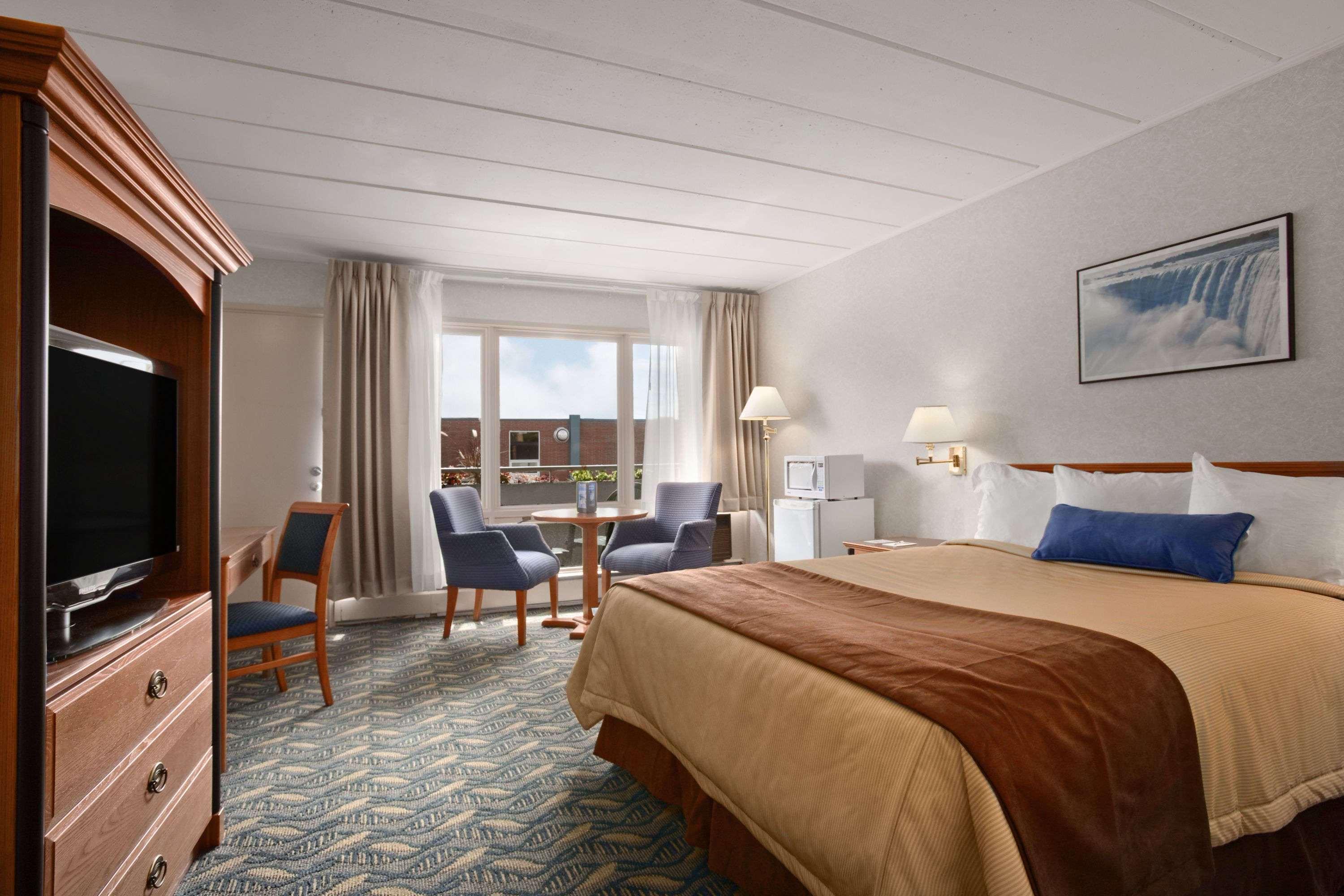 Travelodge by Wyndham Niagara Falls At the Falls — photo 5