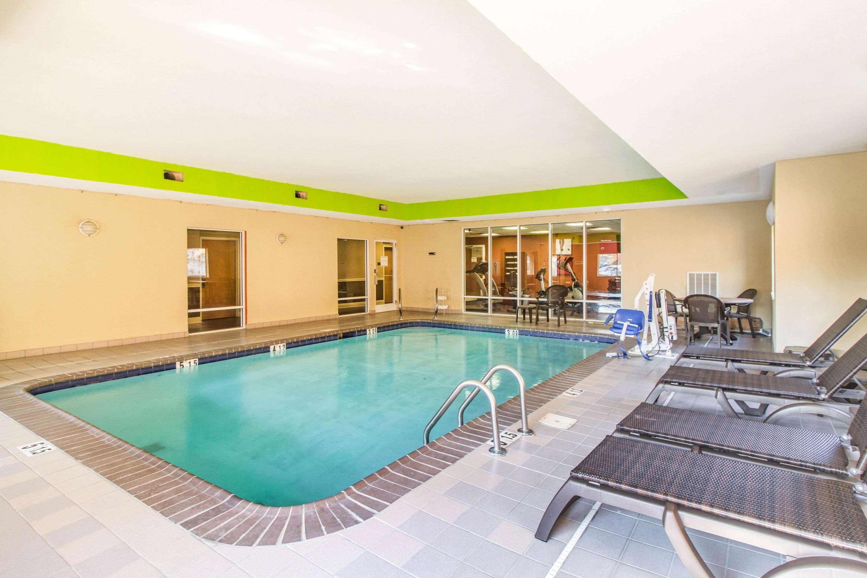 Quality Suites — photo 4