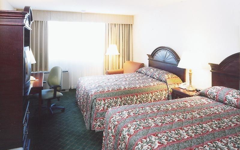 Holiday Inn Winnipeg South — photo 4