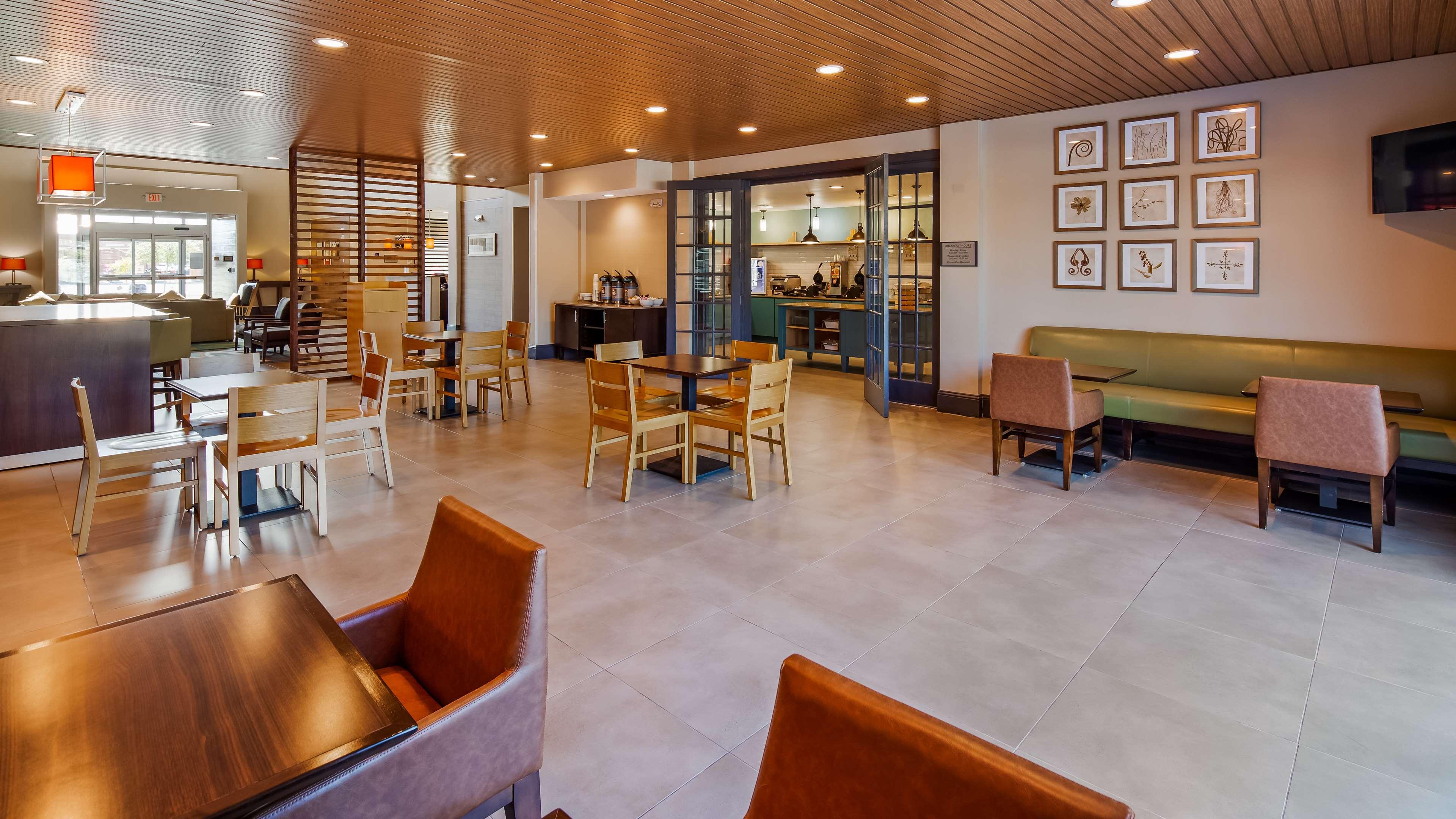 Best Western Plus Westheimer-Westchase Inn & Suites — photo 5