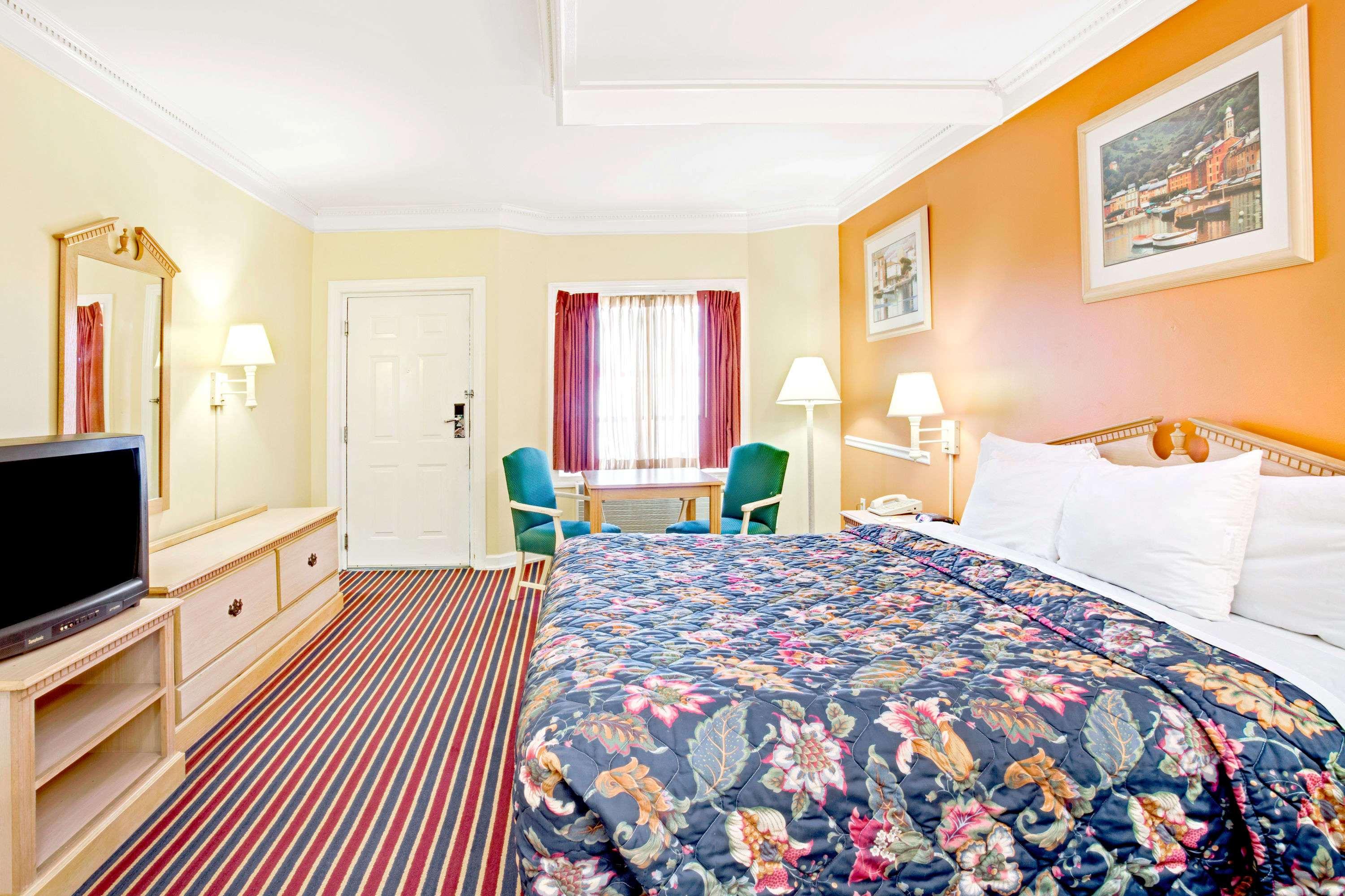 Days Inn Kingsland — photo 4