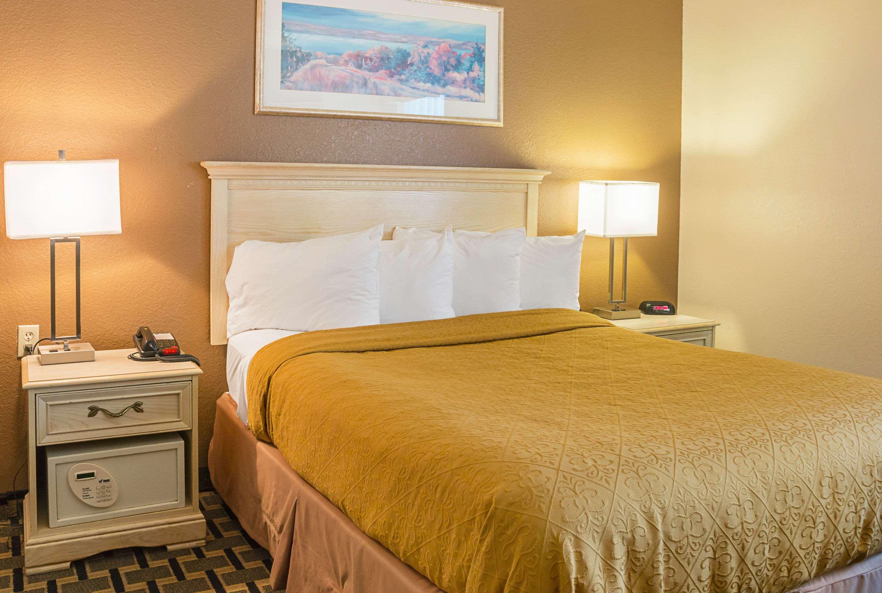 Quality Inn & Suites — photo 5