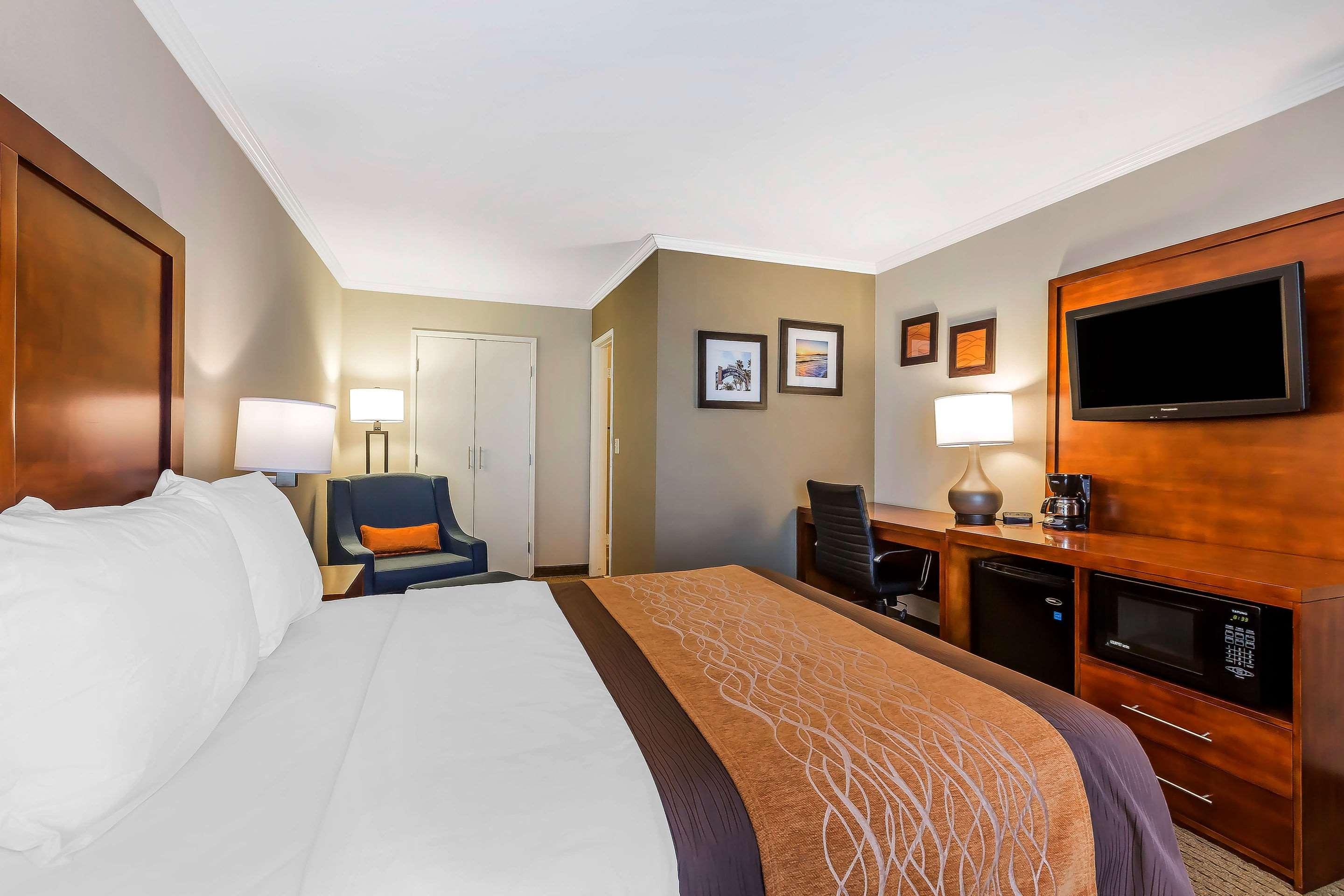 Comfort Inn in Santa Monica - West Los Angeles — photo 5