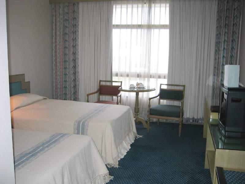 Pinnacle Lumpinee Park Hotel — photo 4