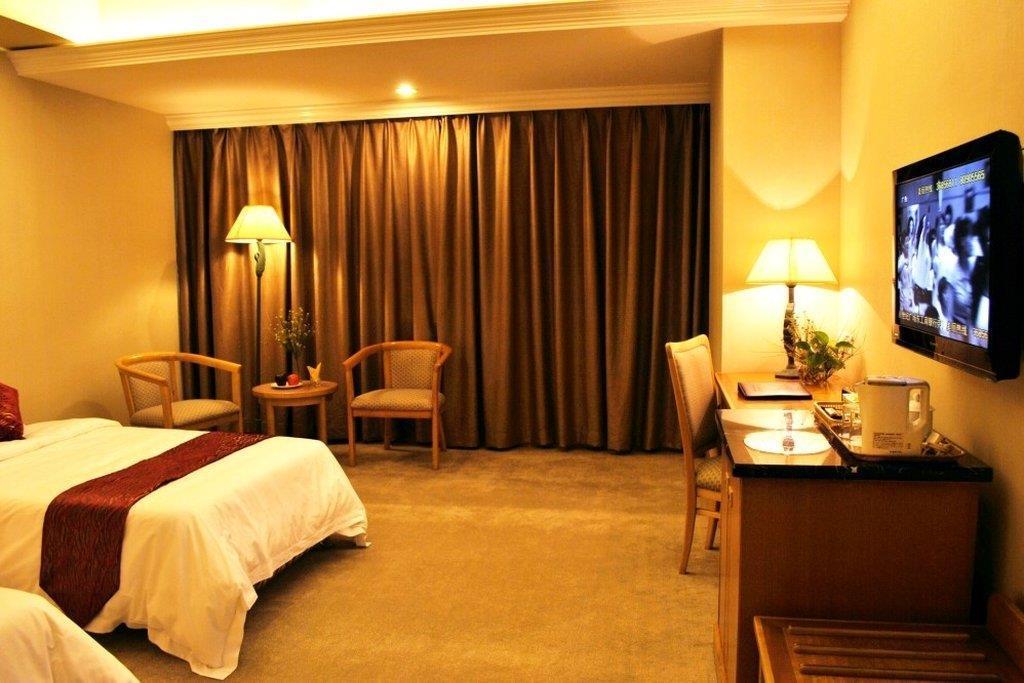 Guangzhou New Century Hotel — photo 4