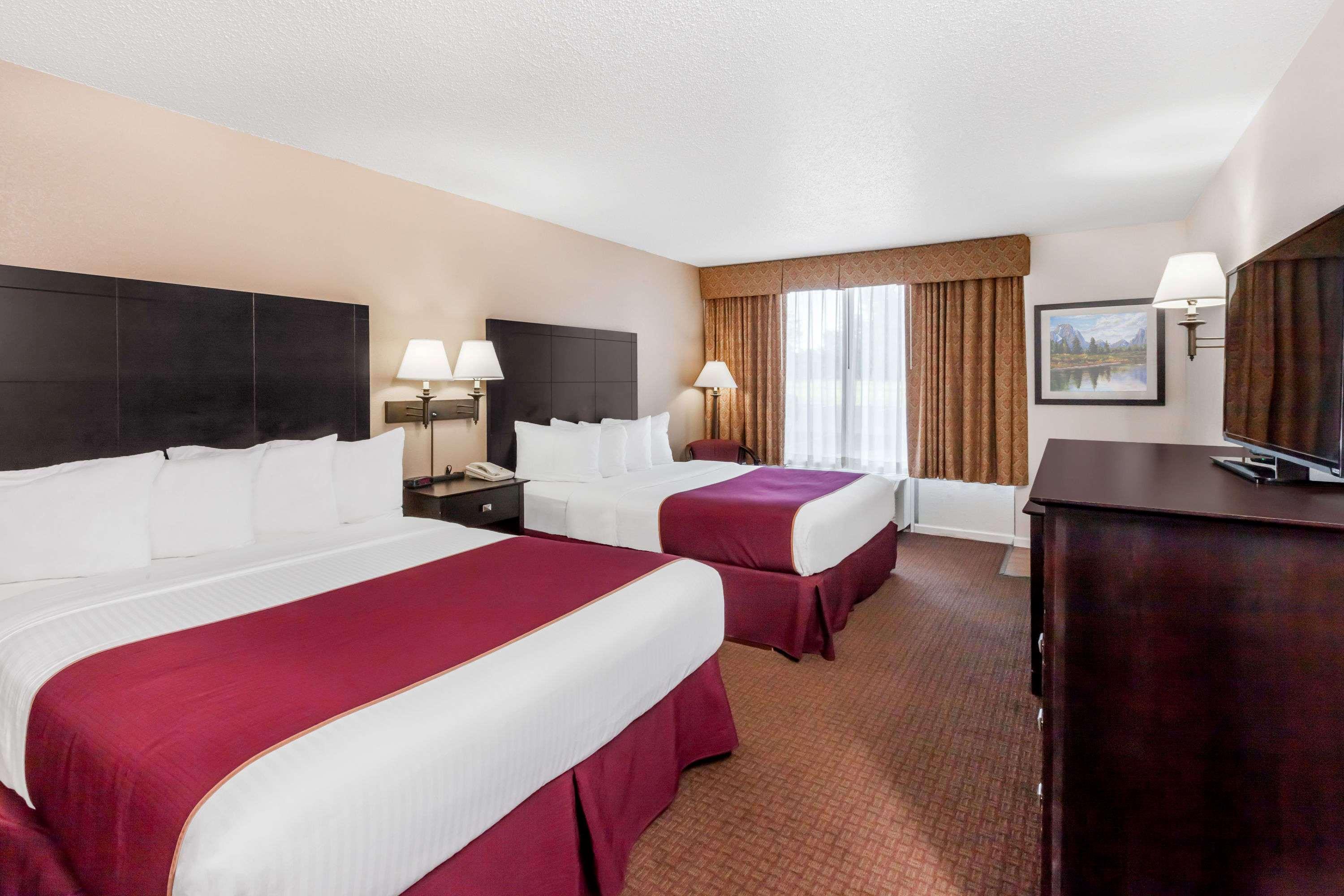 Ramada Grayling Hotel and Conference Center — photo 5