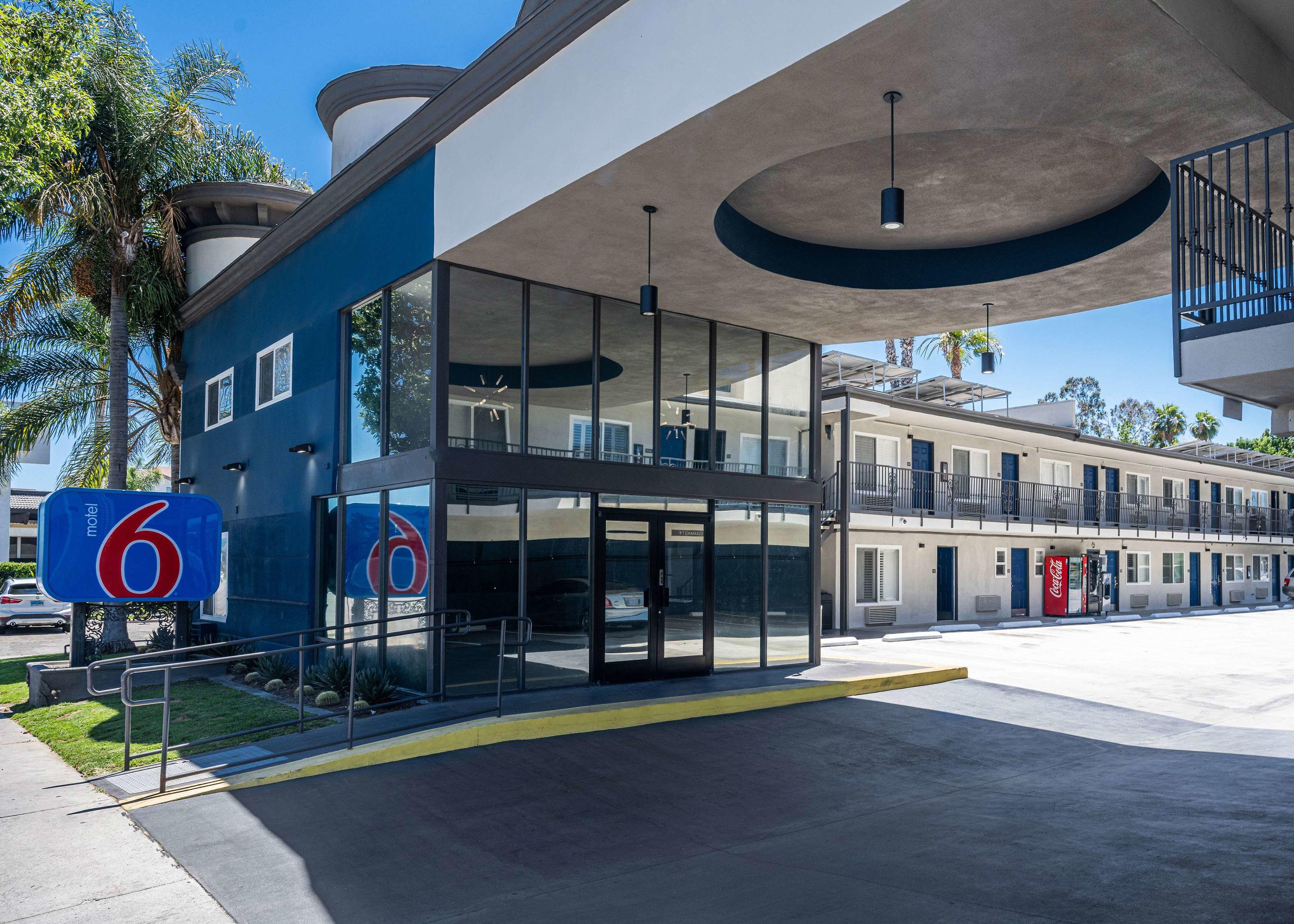 Motel 6 Anaheim, CA - Convention Center — photo 3