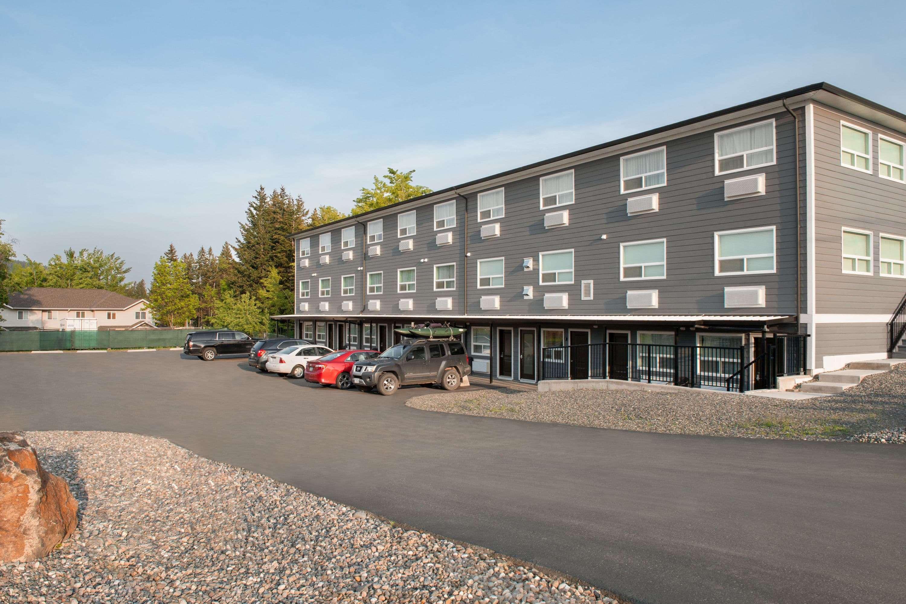 Days Inn 100 Mile House — photo 4