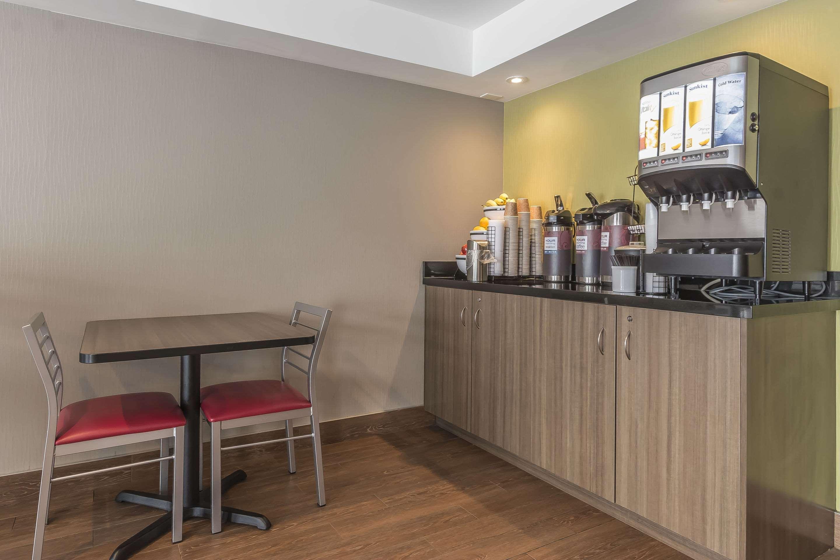 Comfort Inn — photo 5