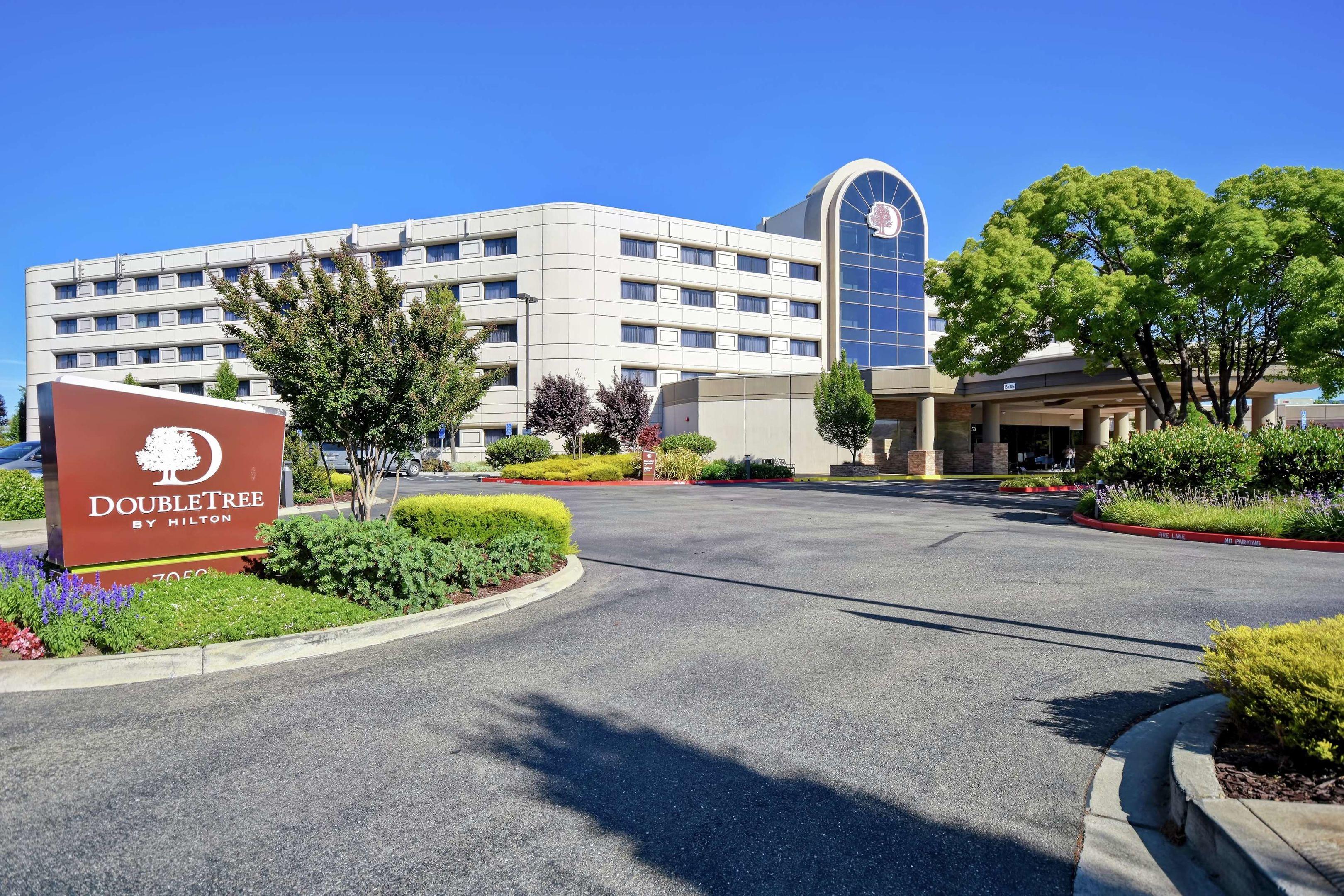 Doubletree by Hilton Pleasanton at the Club