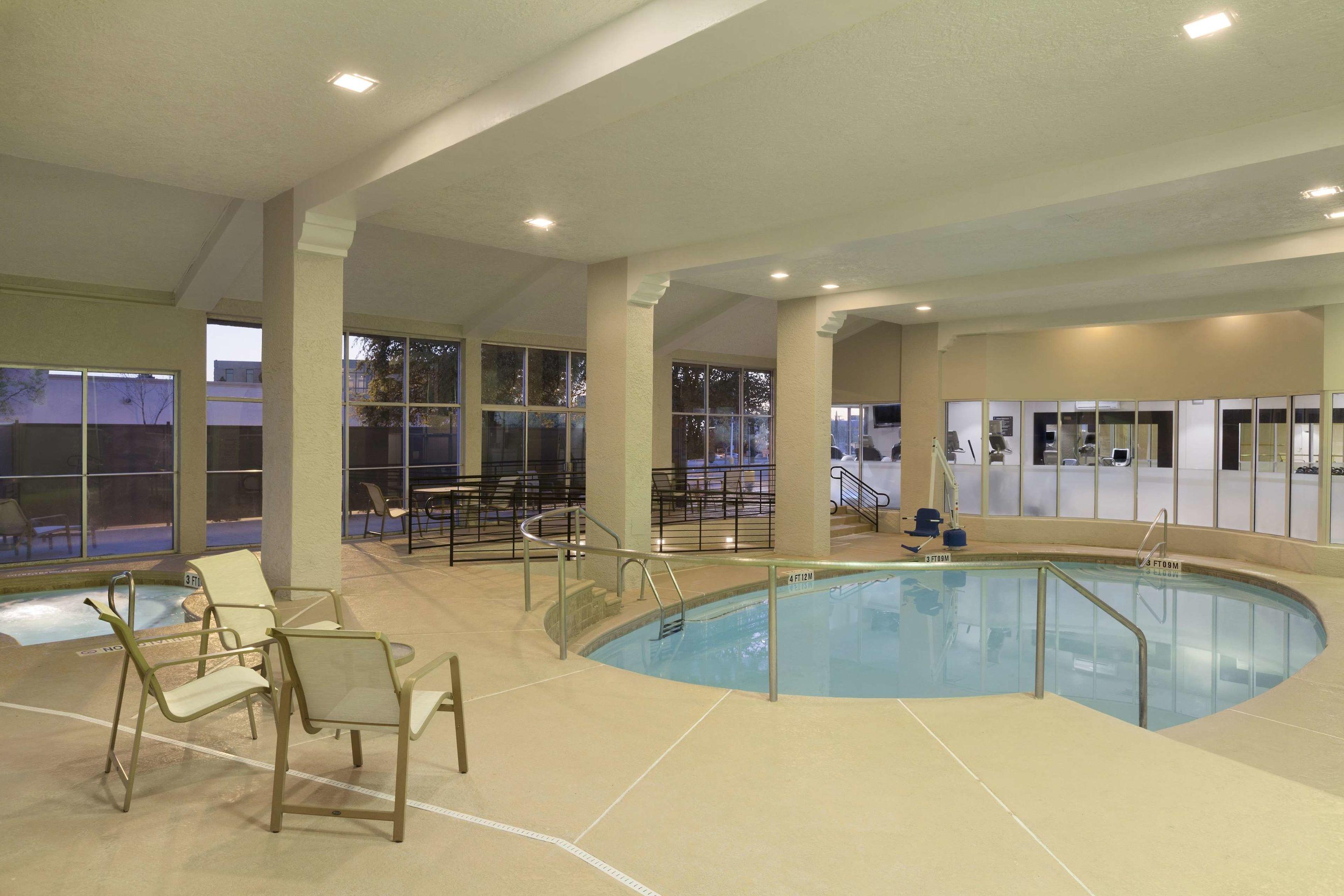 Embassy Suites by Hilton Hotel El Paso — photo 4