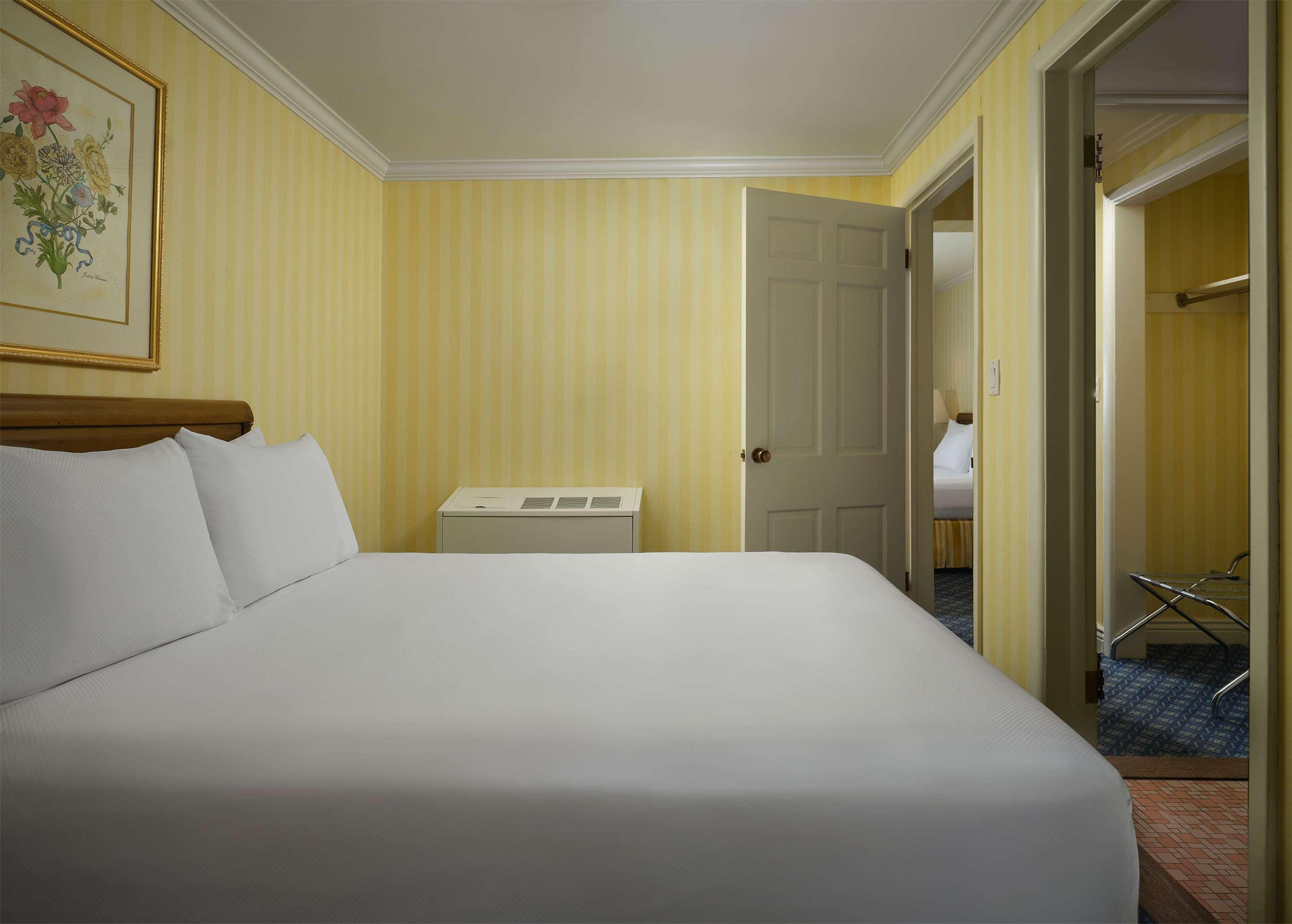 Little America Hotel - Wyoming — photo 4