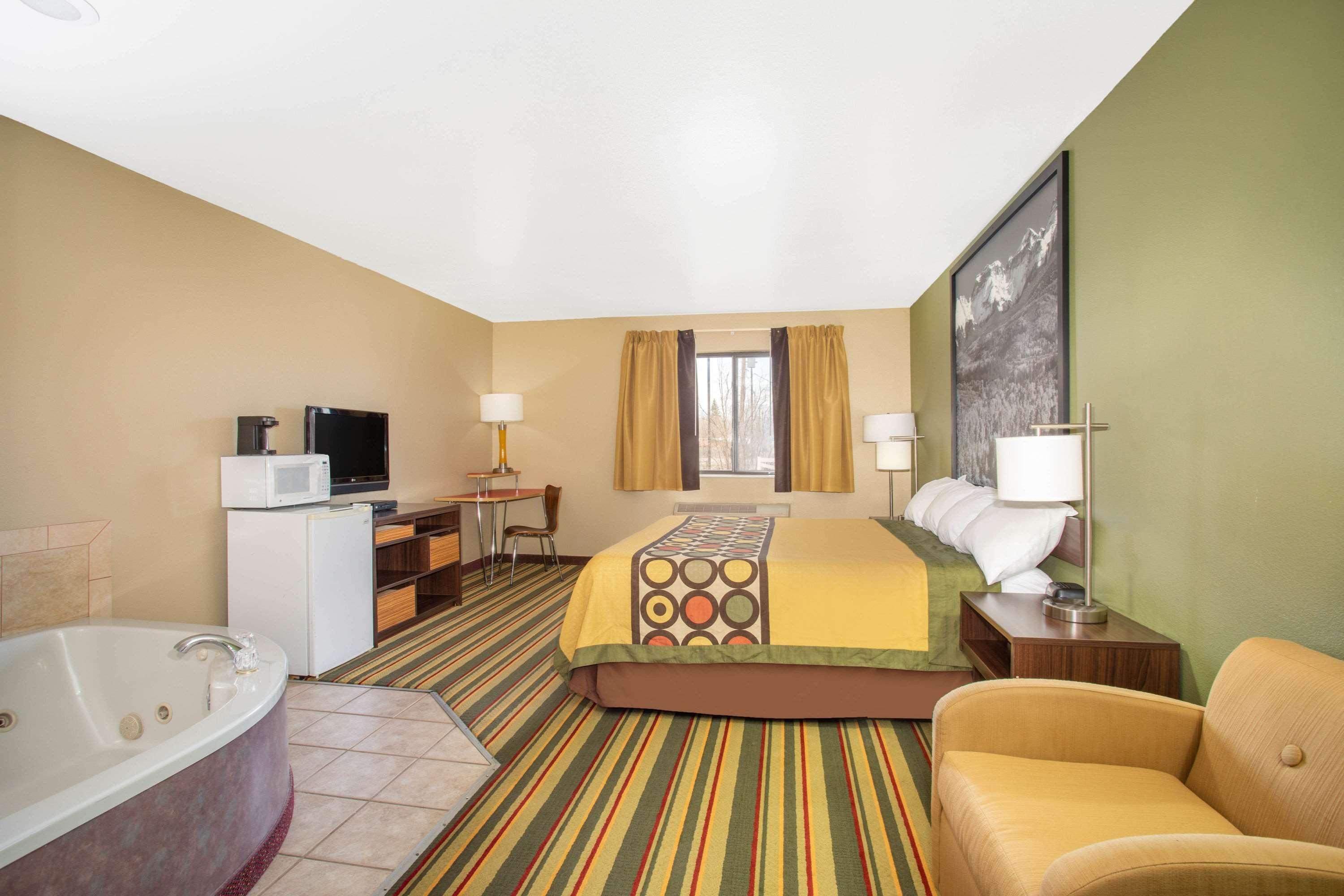 Super 8 by Wyndham Kremmling — photo 4