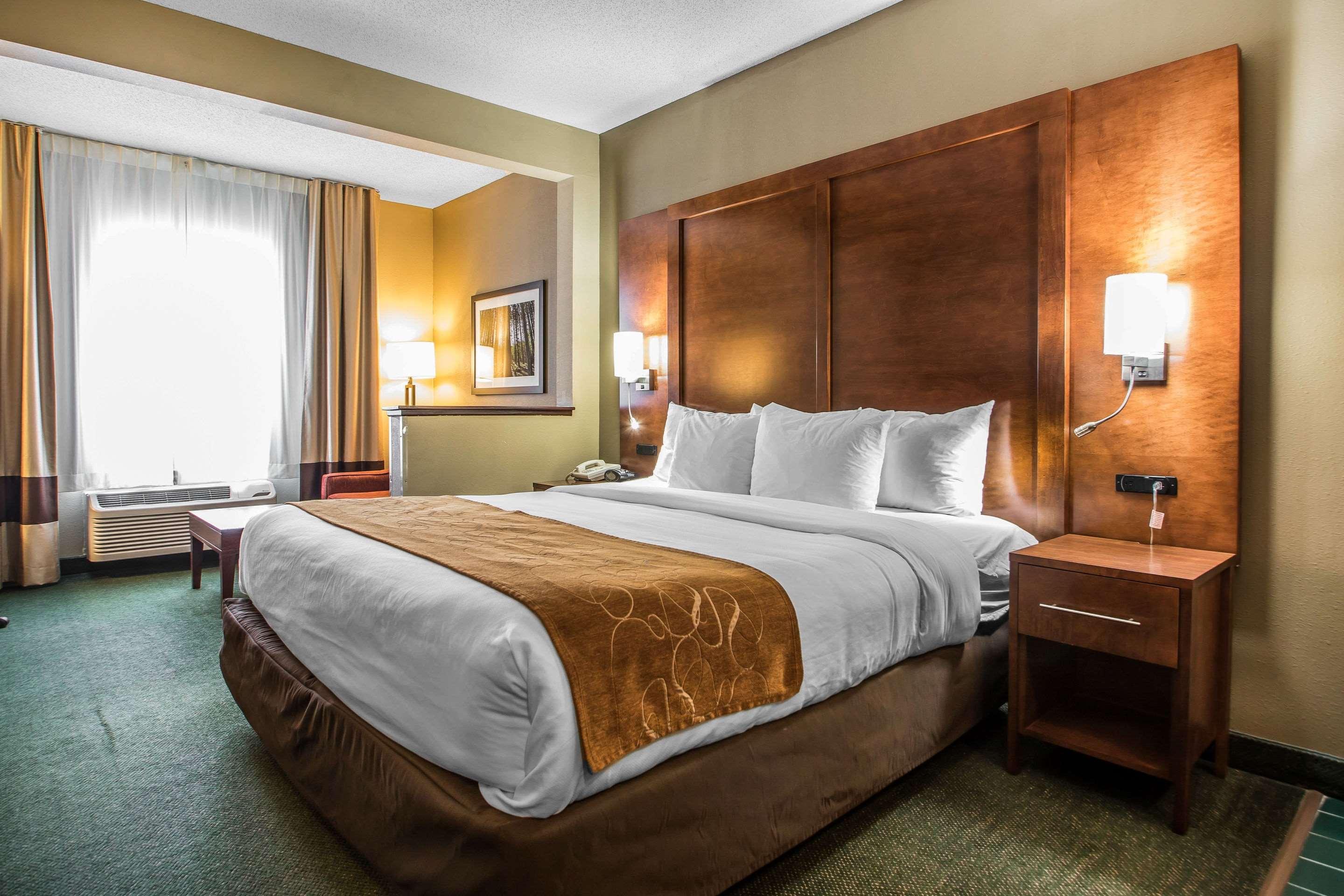 Comfort Suites Madison — photo 5