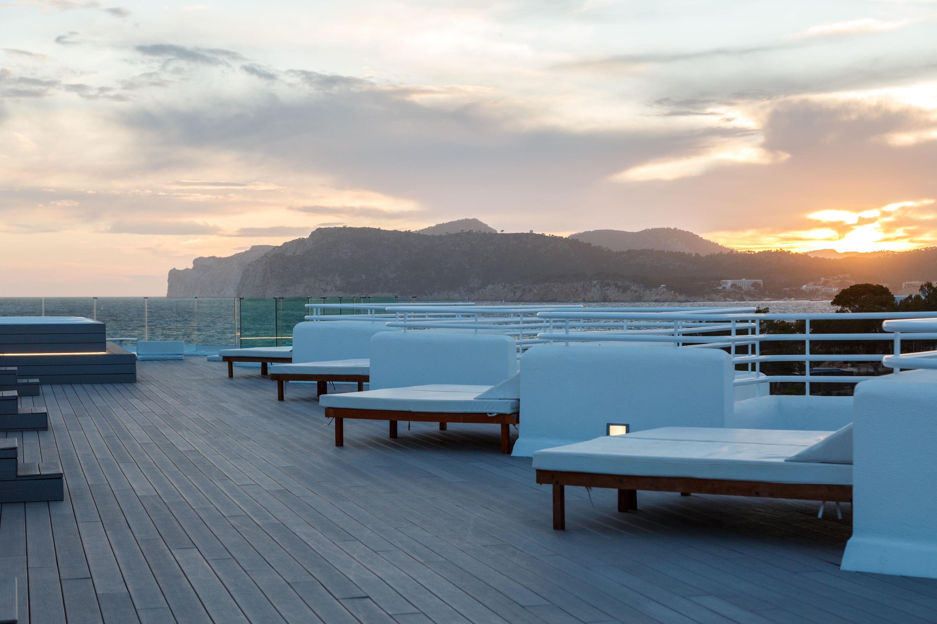 FERGUS Style Cala Blanca Suites — photo 4