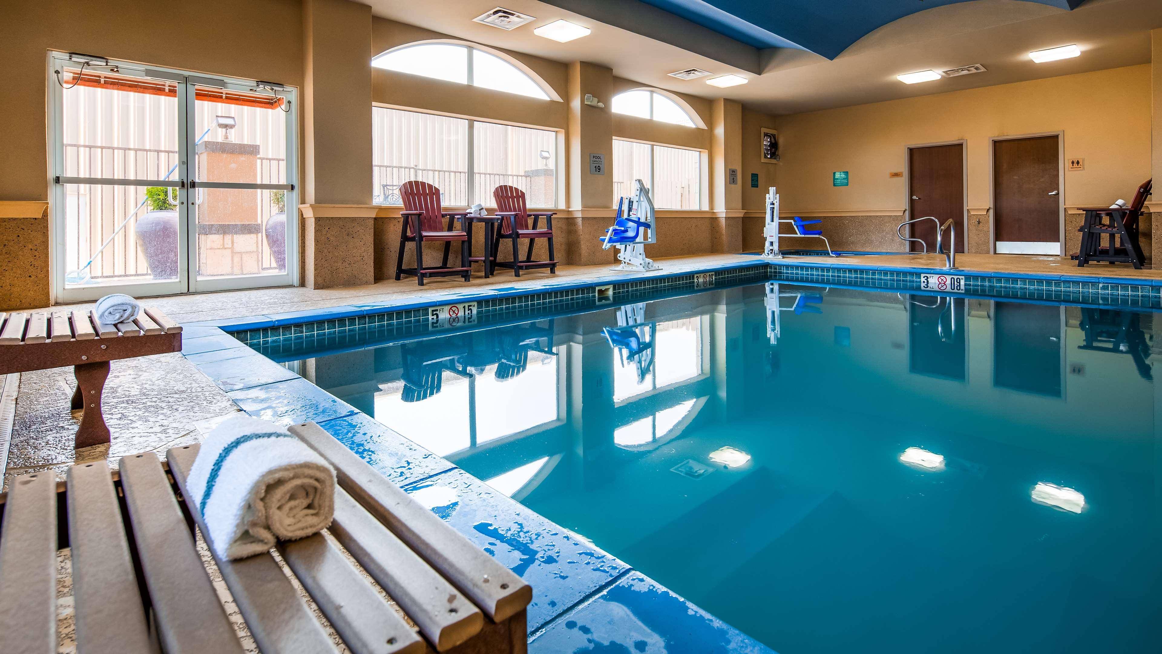 Best Western Plus JFK Inn & Suites — photo 4
