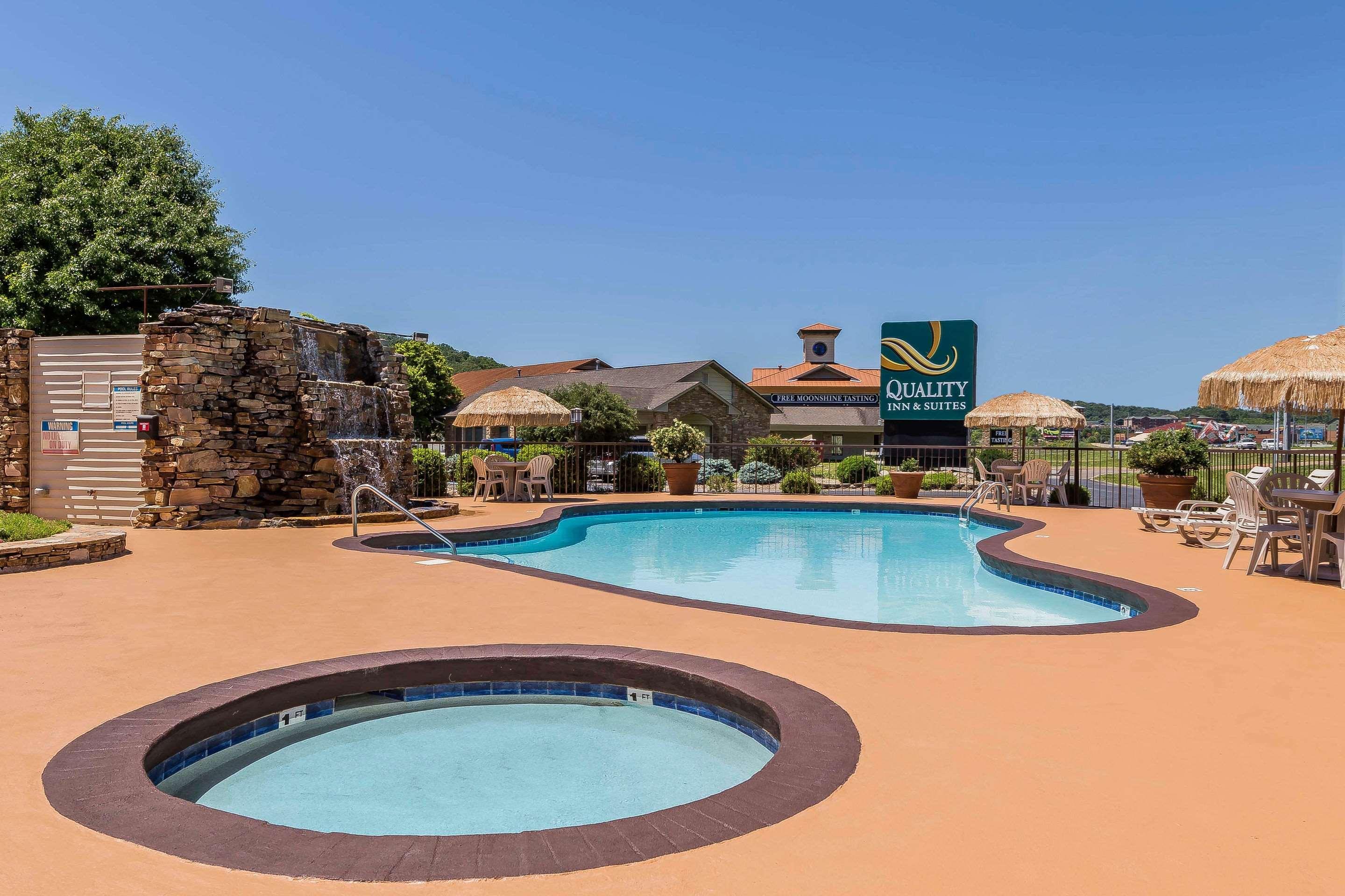 Quality Inn & Suites Sevierville - Pigeon Forge — photo 4