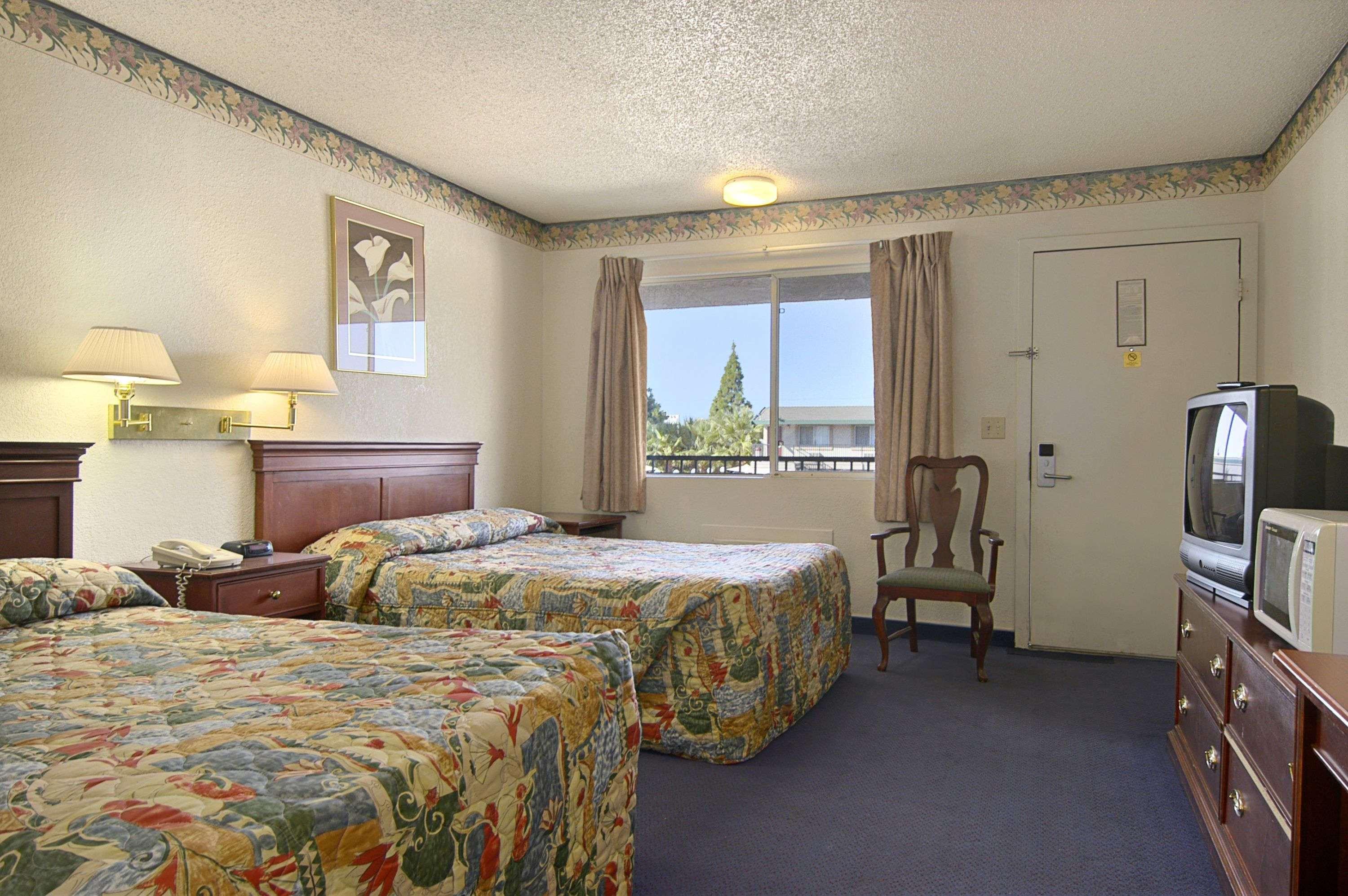 Days Inn Yuba City — photo 4