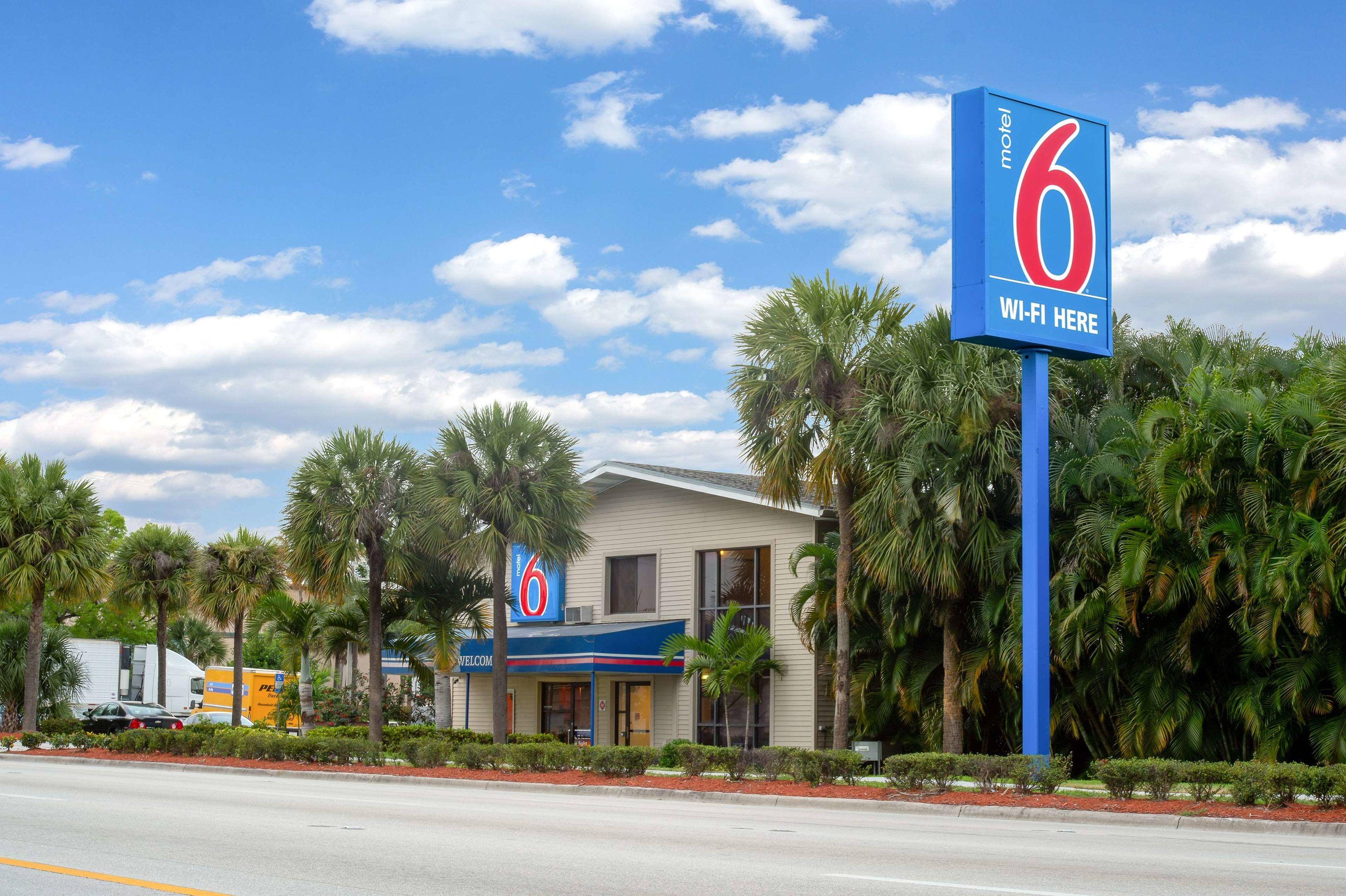 Motel 6 Fort Lauderdale — photo 5