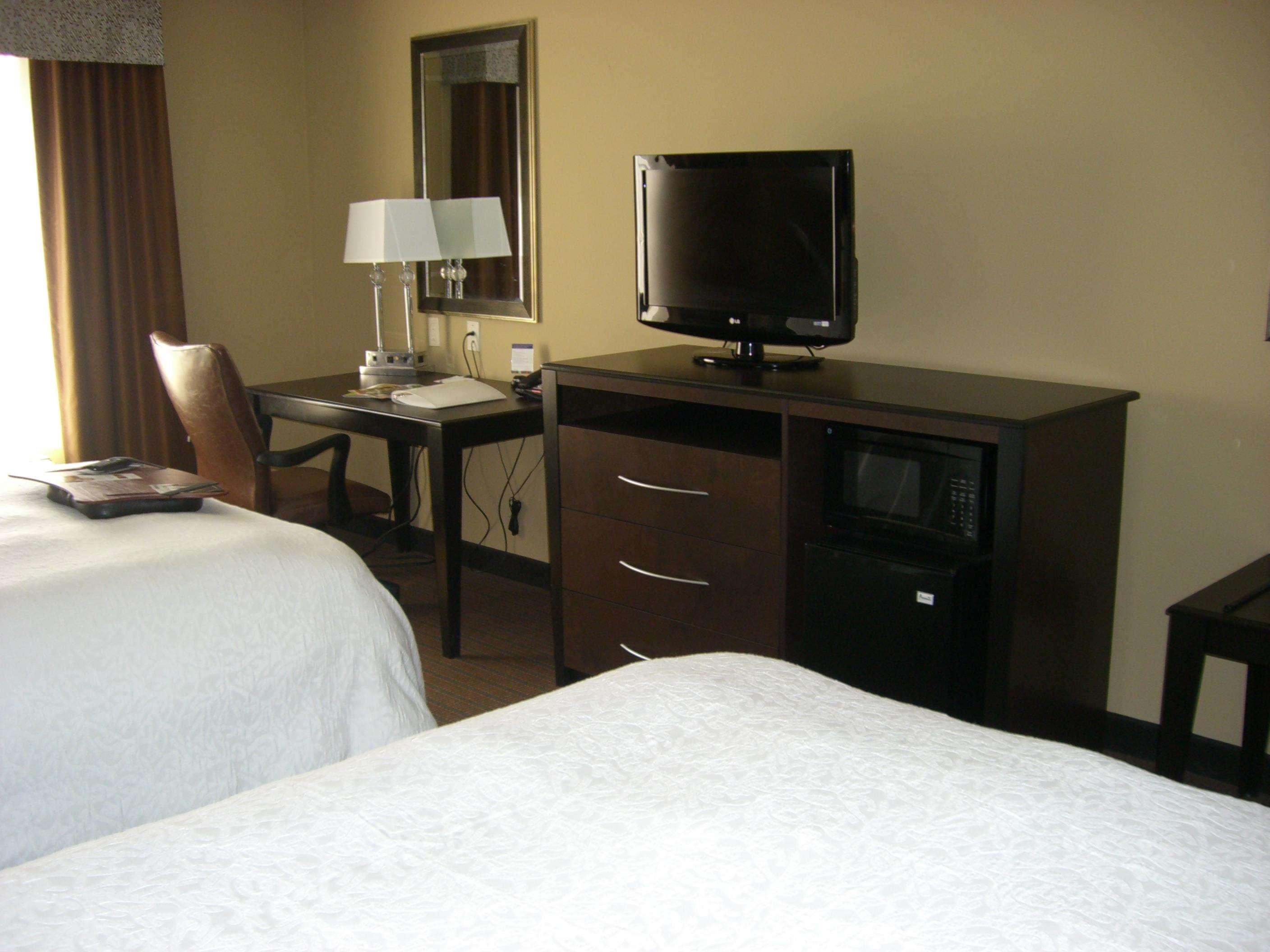Hampton Inn & Suites Pueblo North — photo 4