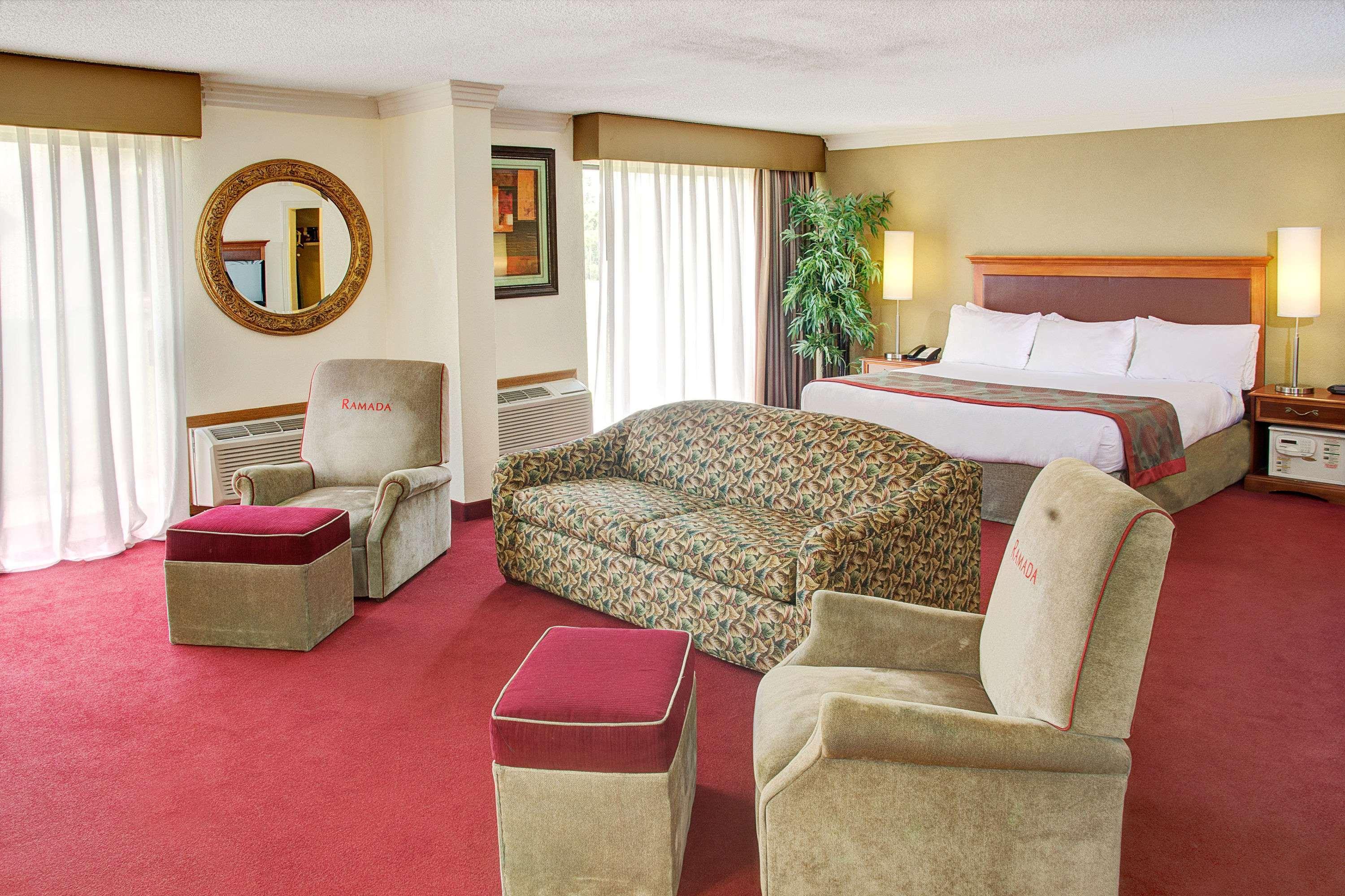 Ramada by Wyndham Houston Intercontinental Airport East — photo 5