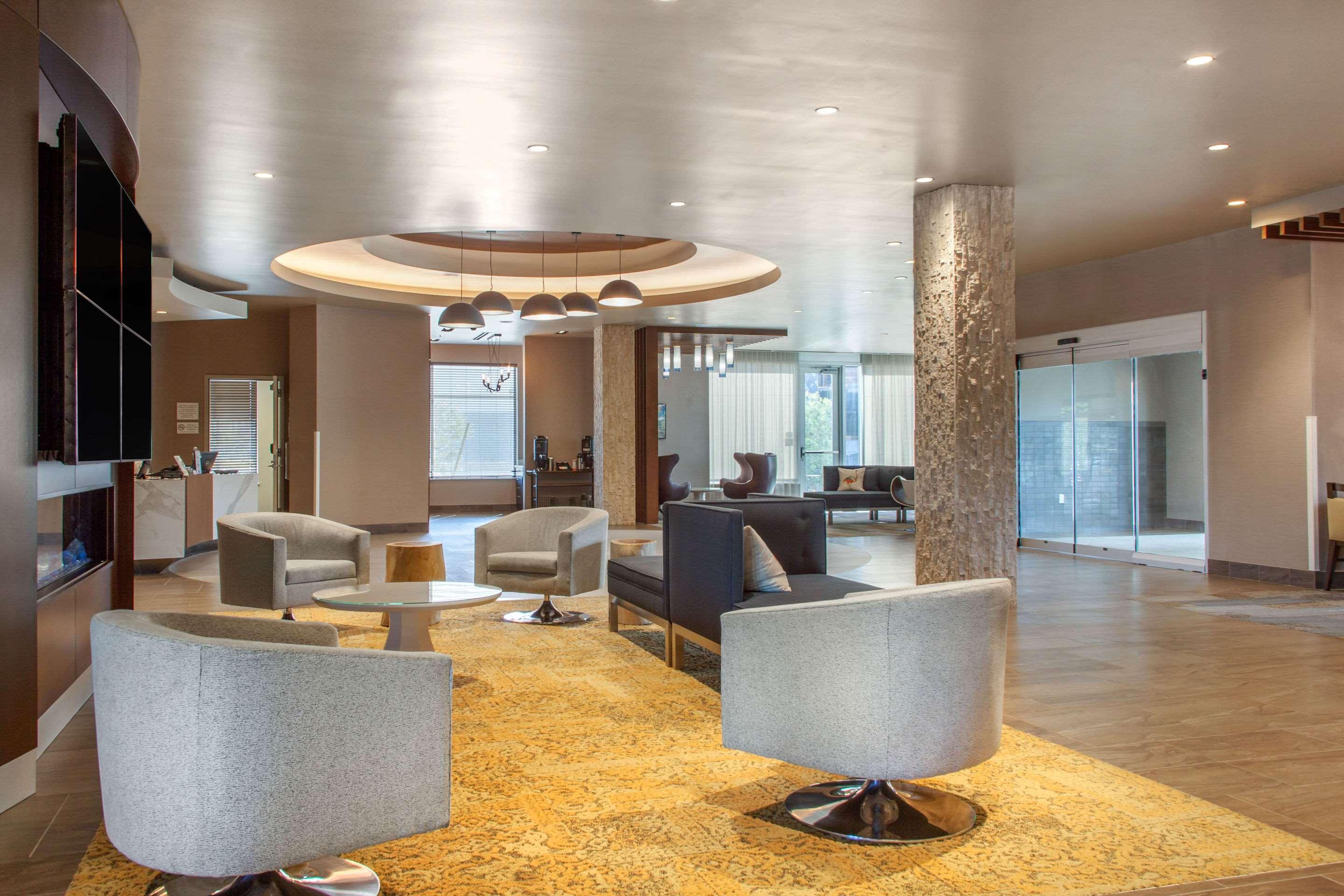 Cambria Hotel & Suites Chandler — photo 4